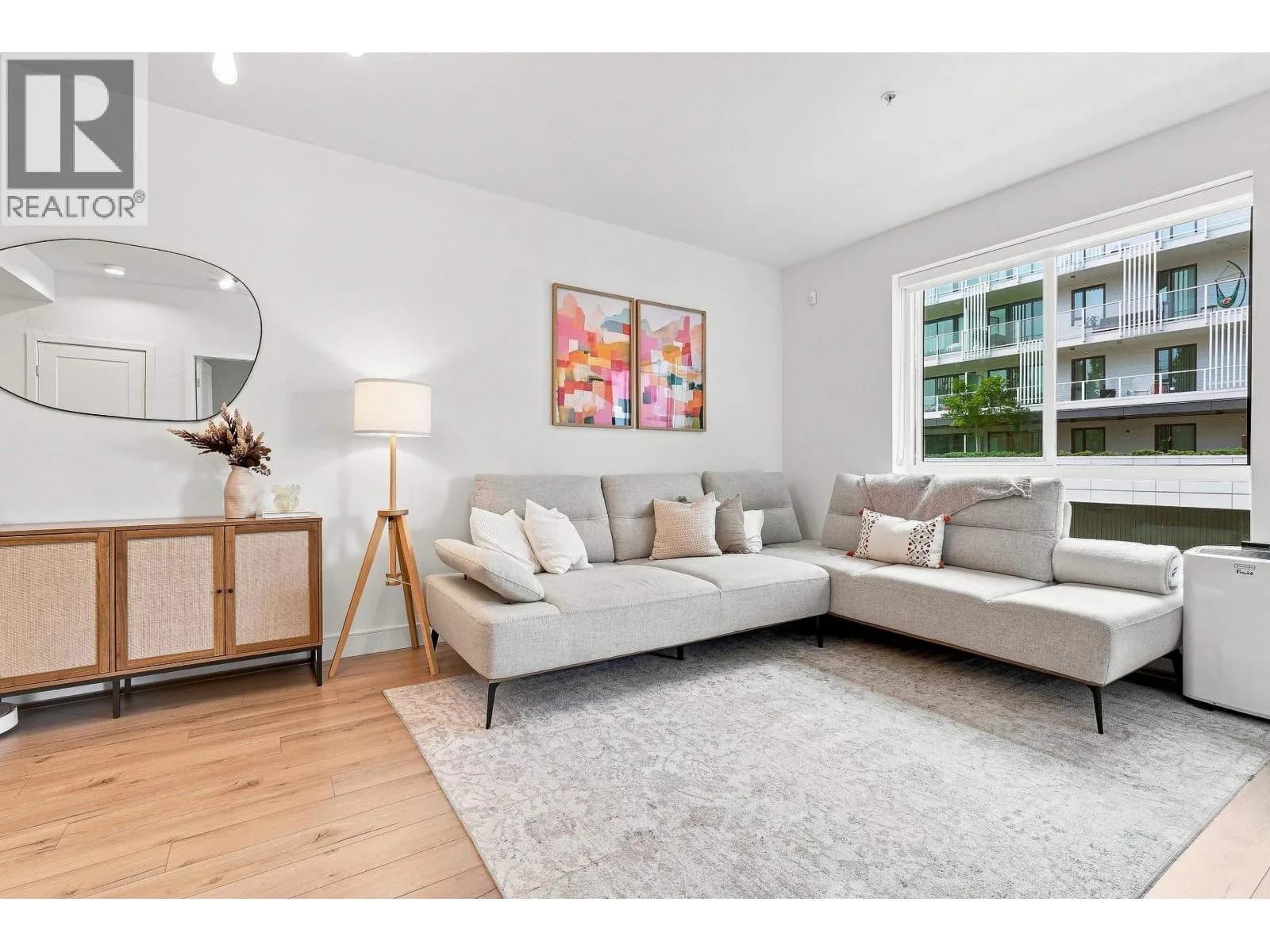 #211 3131 MURRAY STREET, Port Moody, BC photo 3