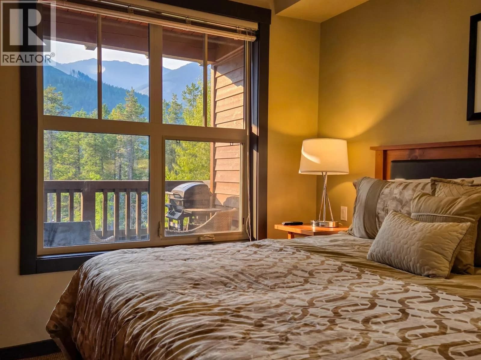 #104 2064 Summit Drive, Panorama, BC photo 4