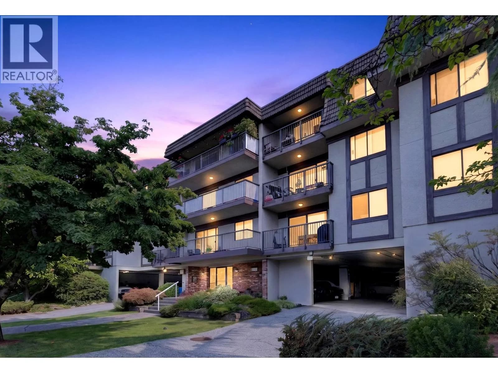 Sandringham Mews, North Vancouver