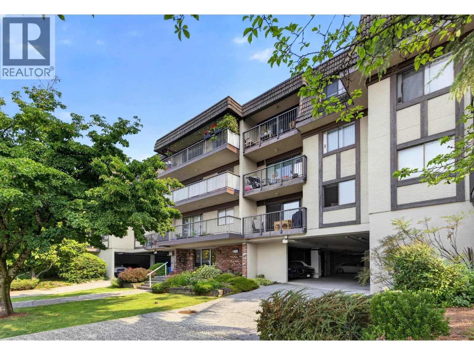 #307 252 W 2ND STREET, North Vancouver, BC photo 2