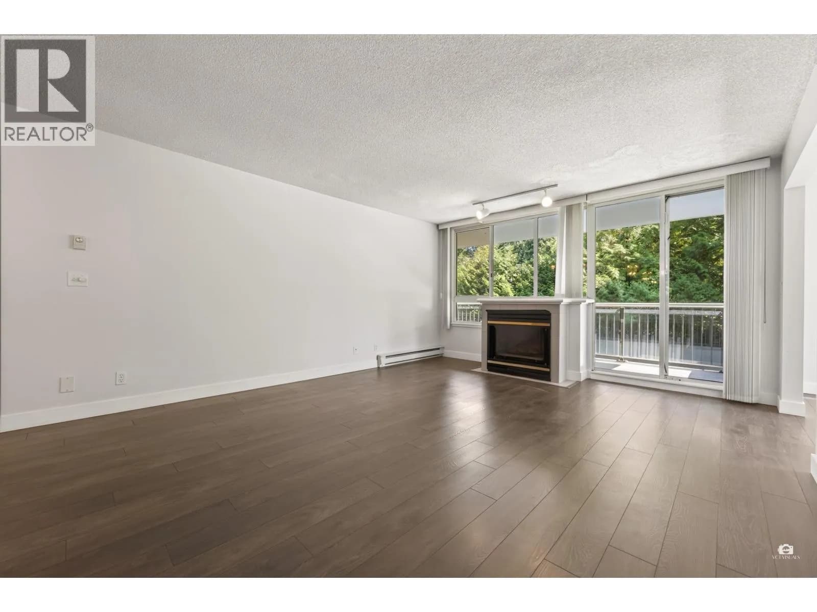 #204 555 AUSTIN AVENUE, Coquitlam, BC photo 5