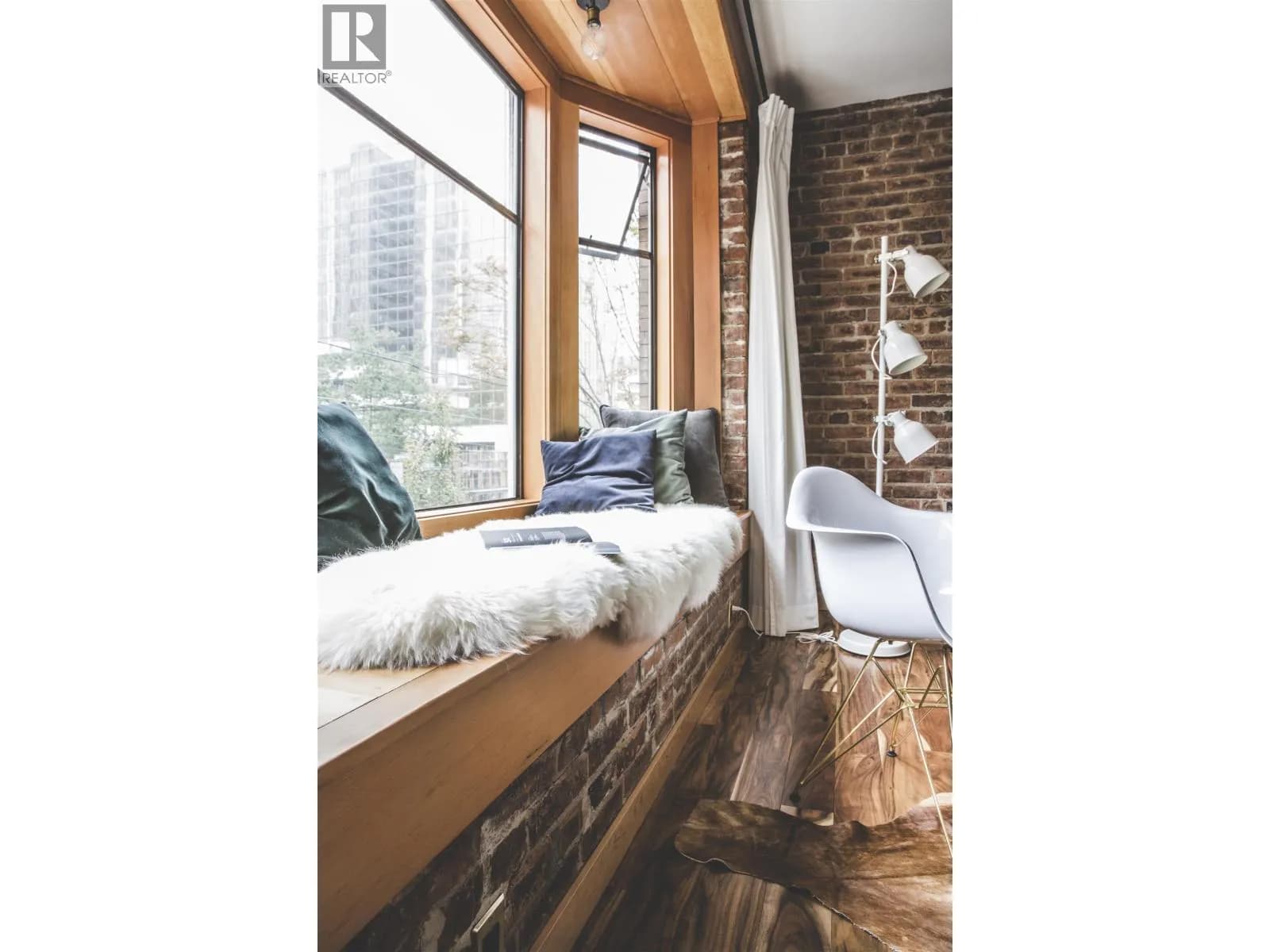#21 777 BURRARD STREET, Vancouver, BC photo 4