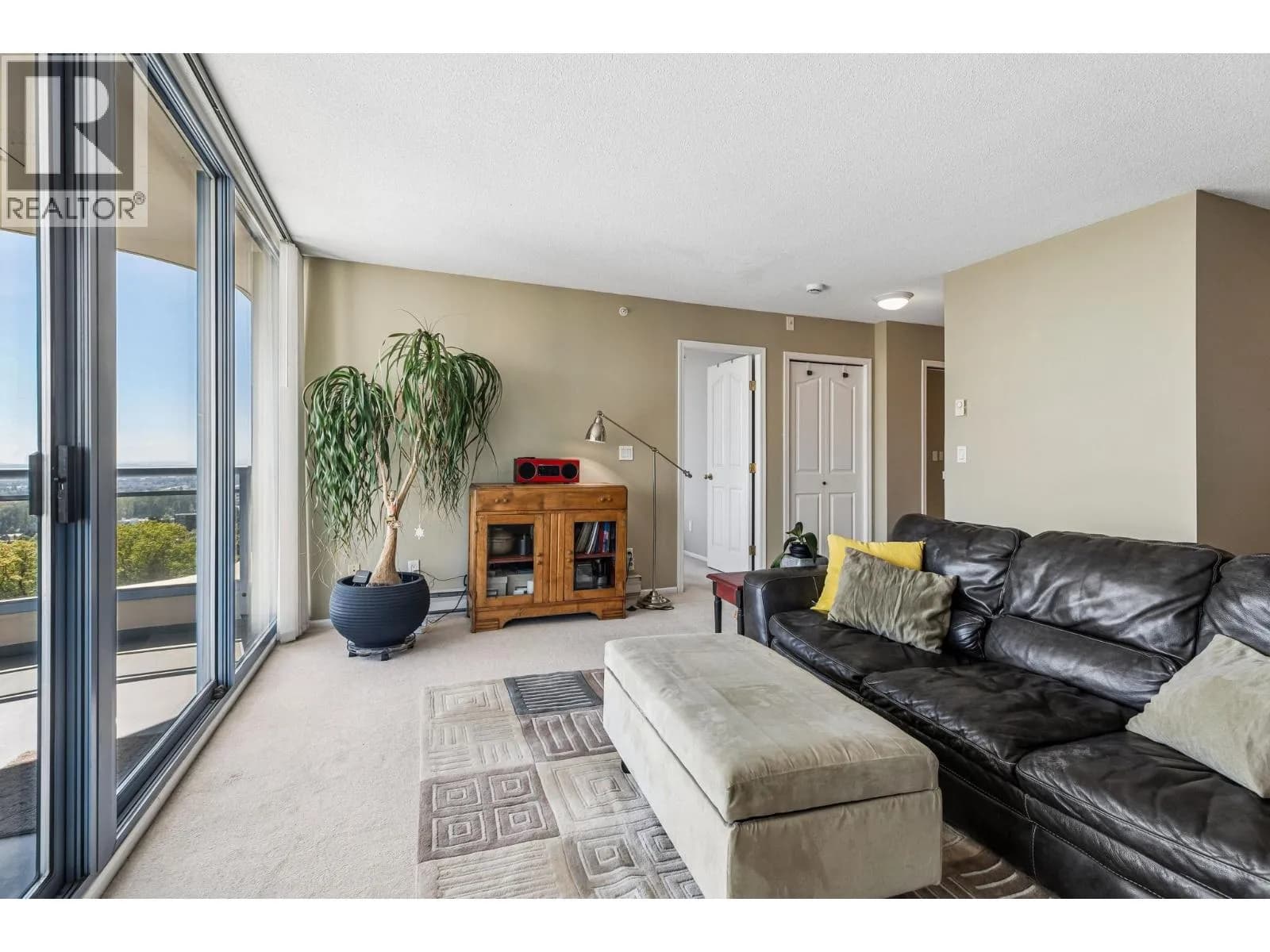 #1604 739 PRINCESS STREET, New Westminster, BC photo 4