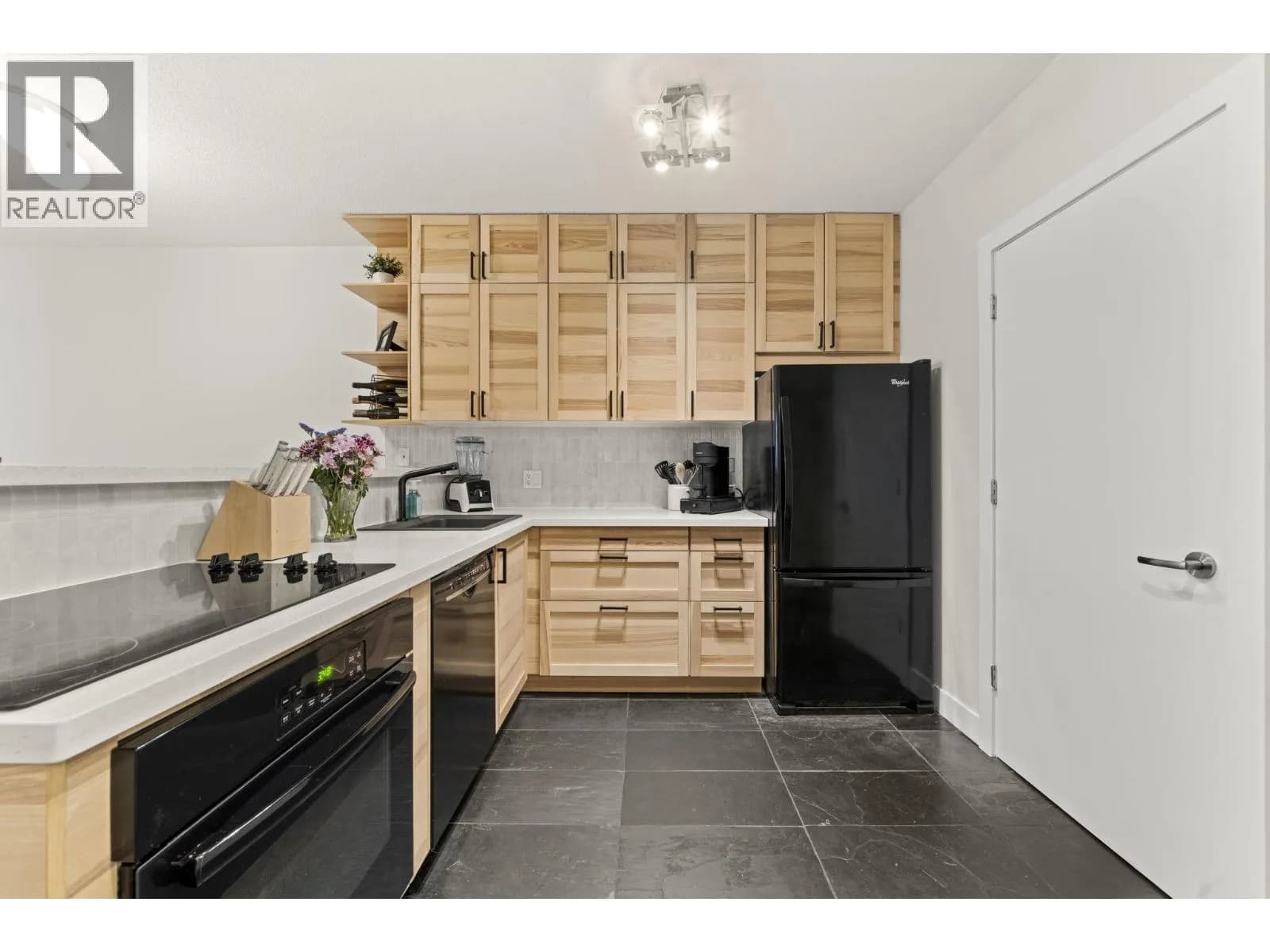 #808 1177 HORNBY STREET, Vancouver, BC photo 2