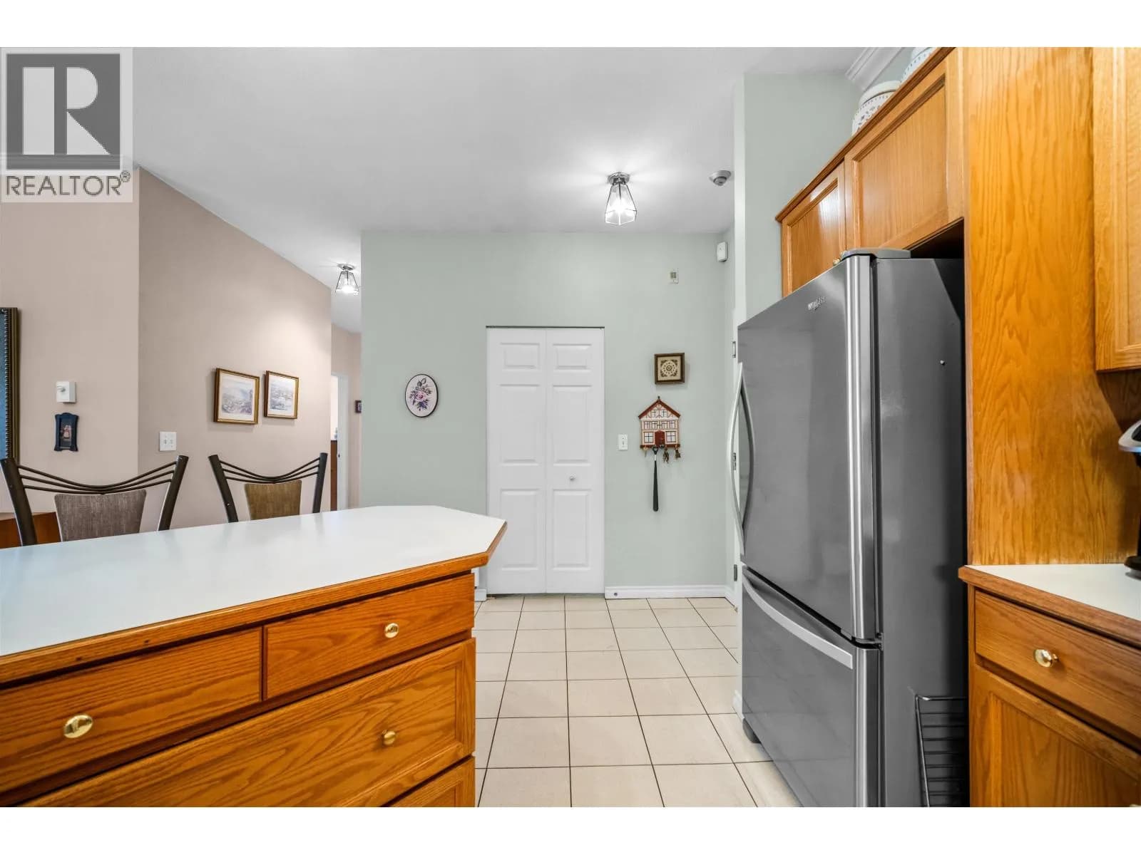 #504 25 RICHMOND STREET, New Westminster, BC photo 4