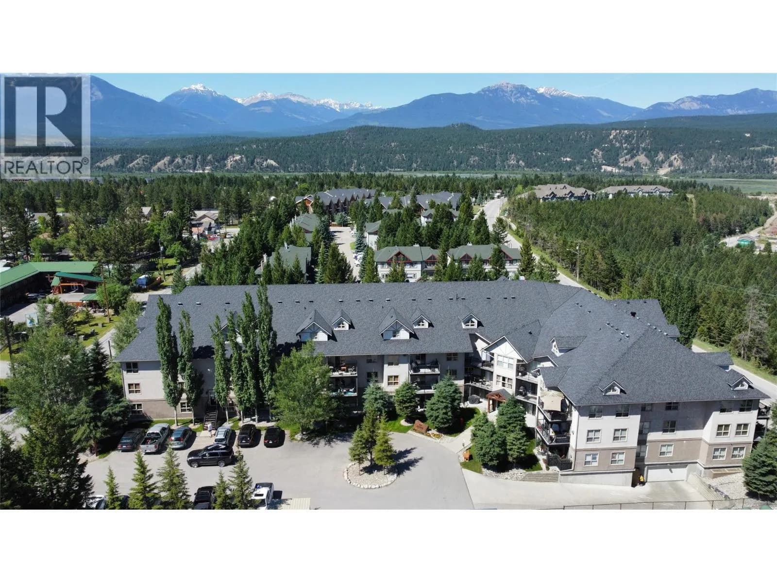 4875 Radium Boulevard, Radium Hot Springs
