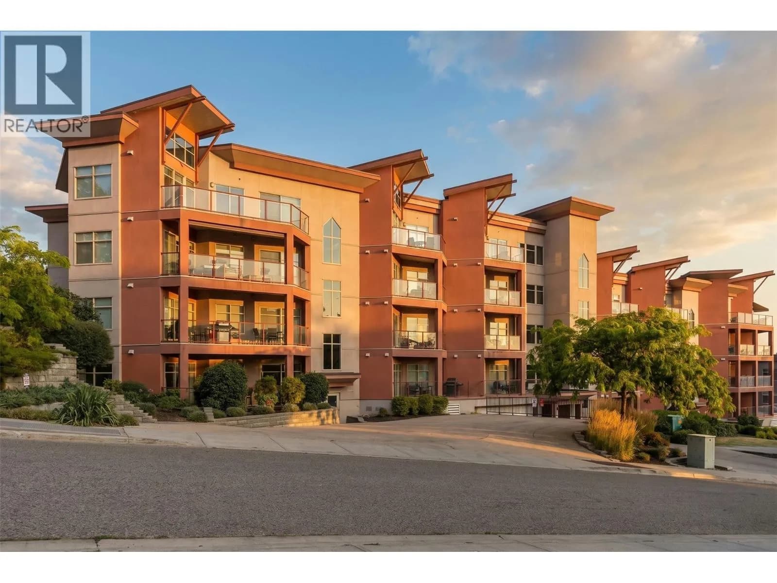 #406 3211 Skyview Lane, West Kelowna, BC photo 2