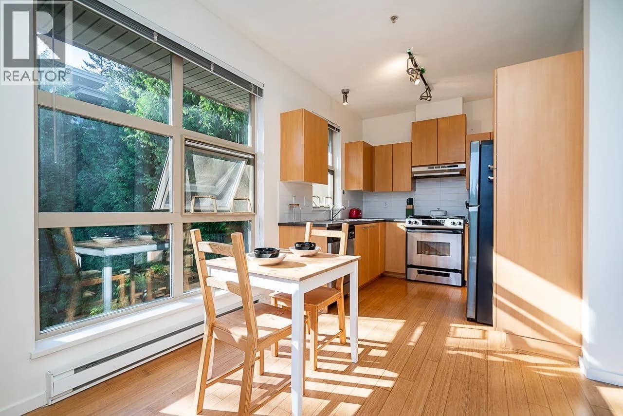 #516 9319 UNIVERSITY CRESCENT, Burnaby, BC photo 2