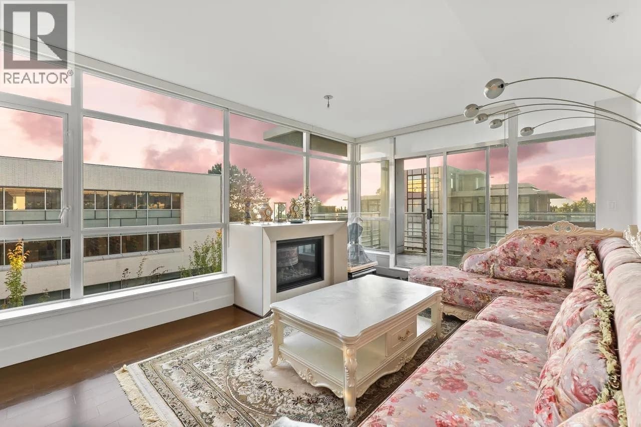 6080 IONA DRIVE, Vancouver