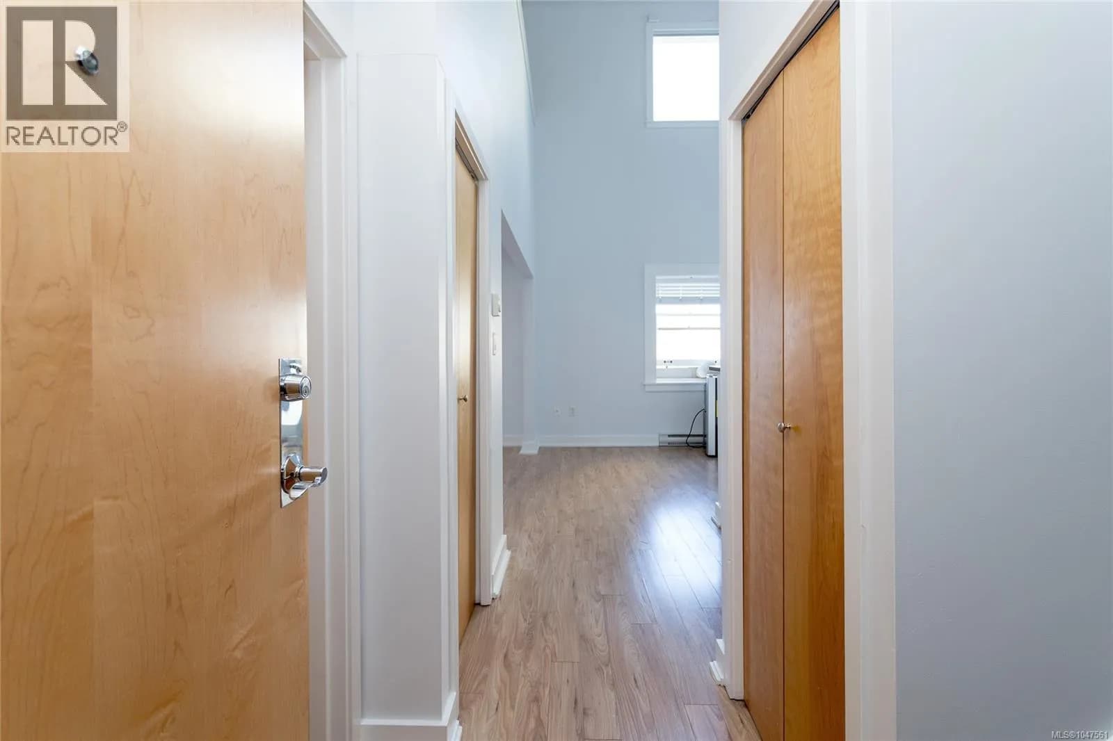 #323 599 Pandora Ave, Victoria, BC photo 5
