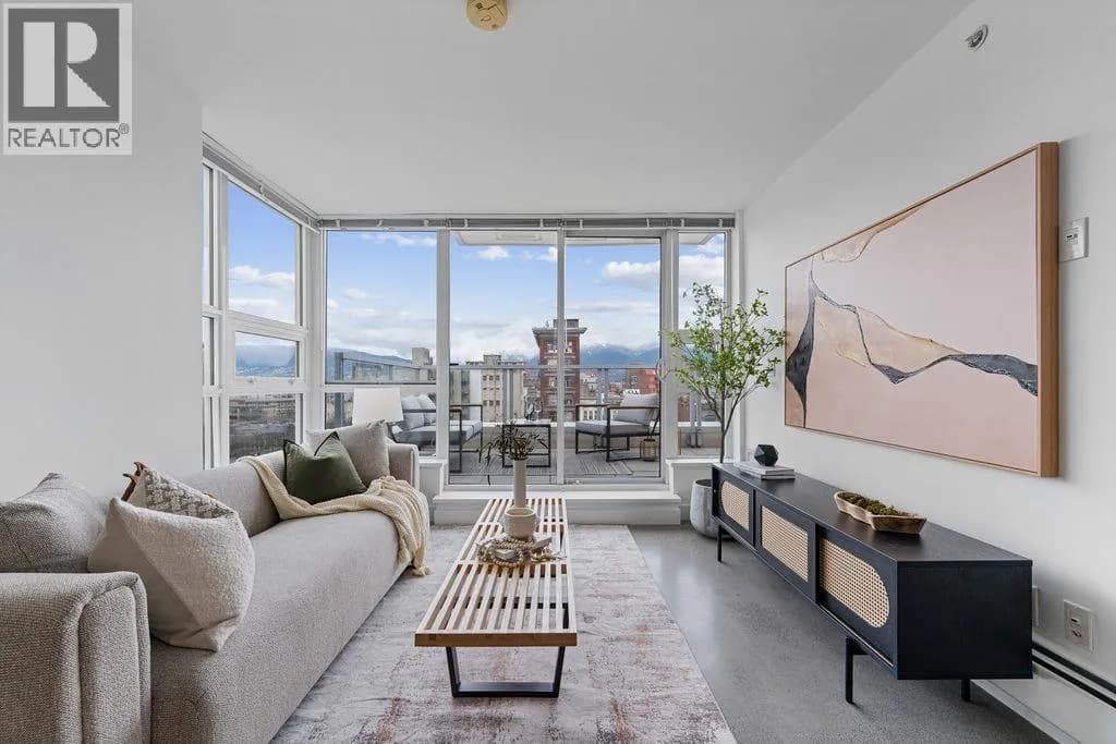 231 E PENDER STREET, Vancouver