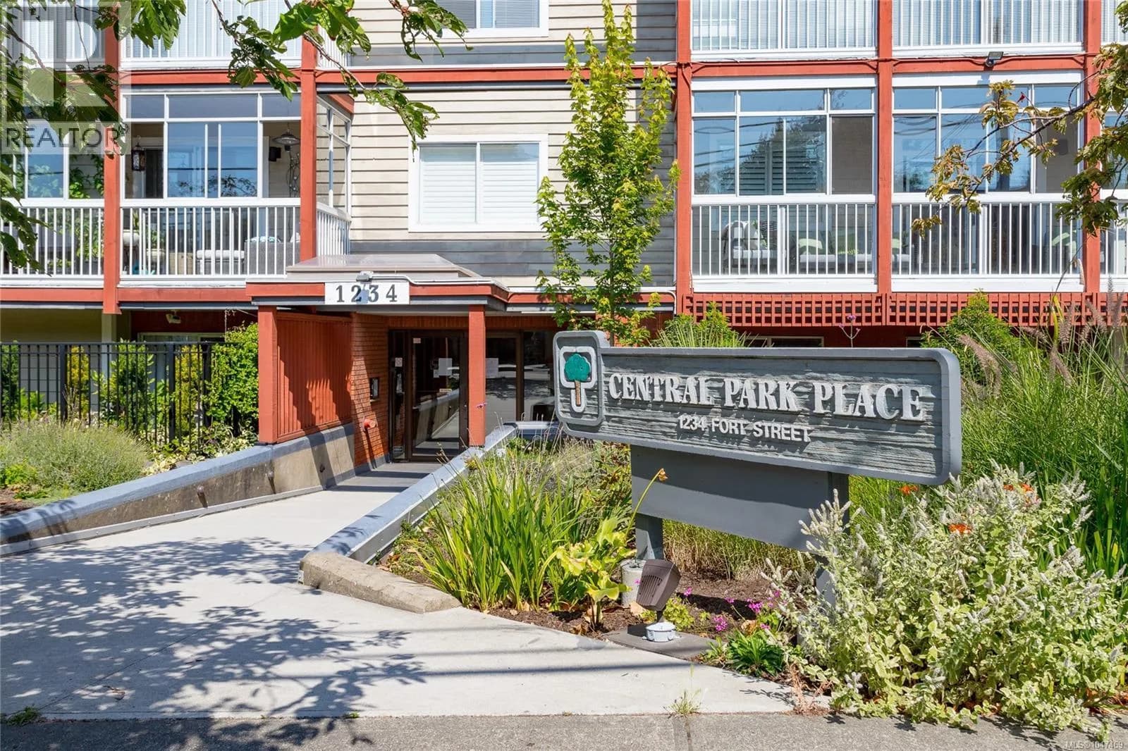 1234 Fort St, Victoria