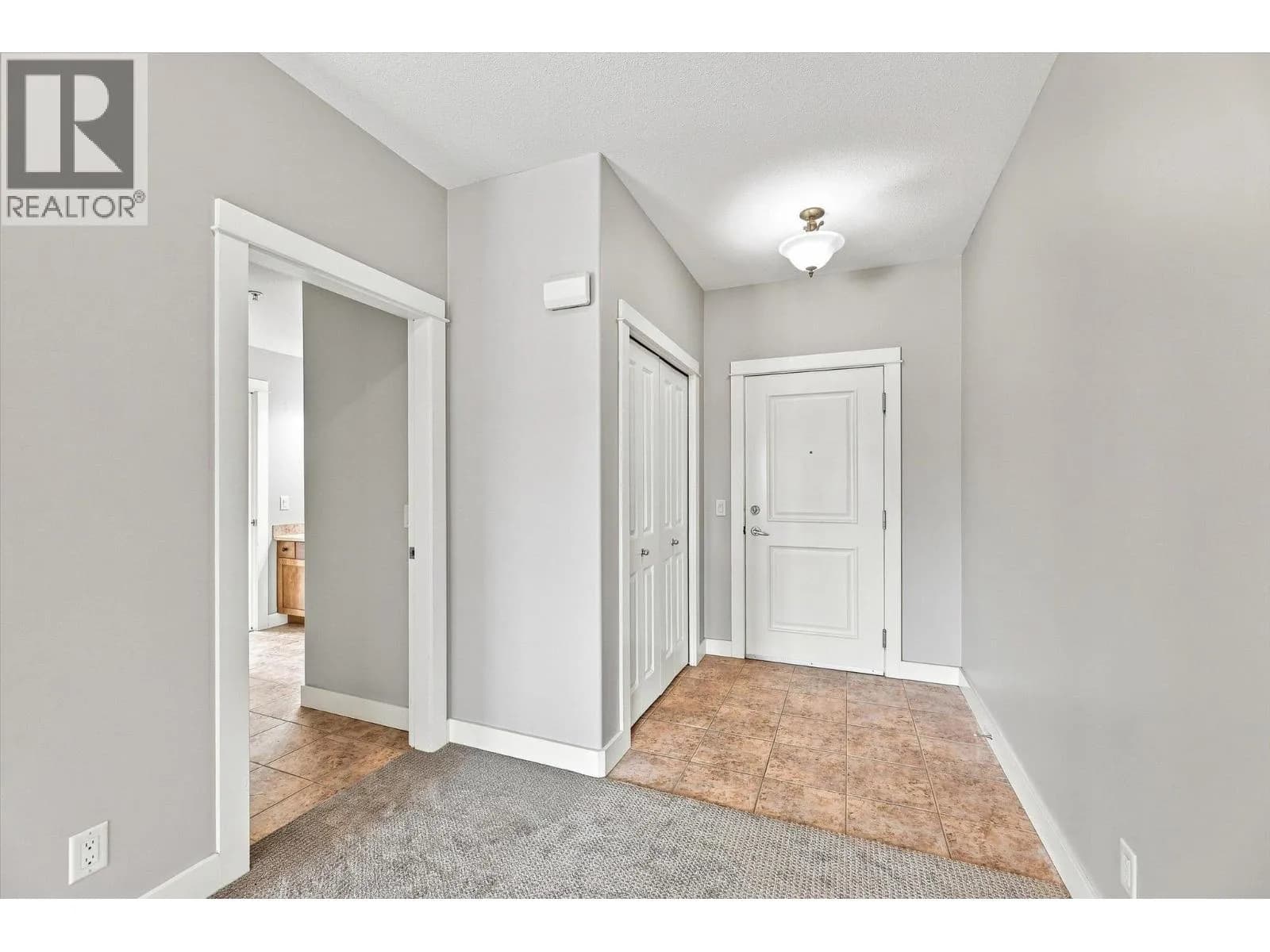 #318 2551 Shoreline Drive, Lake Country, BC photo 4