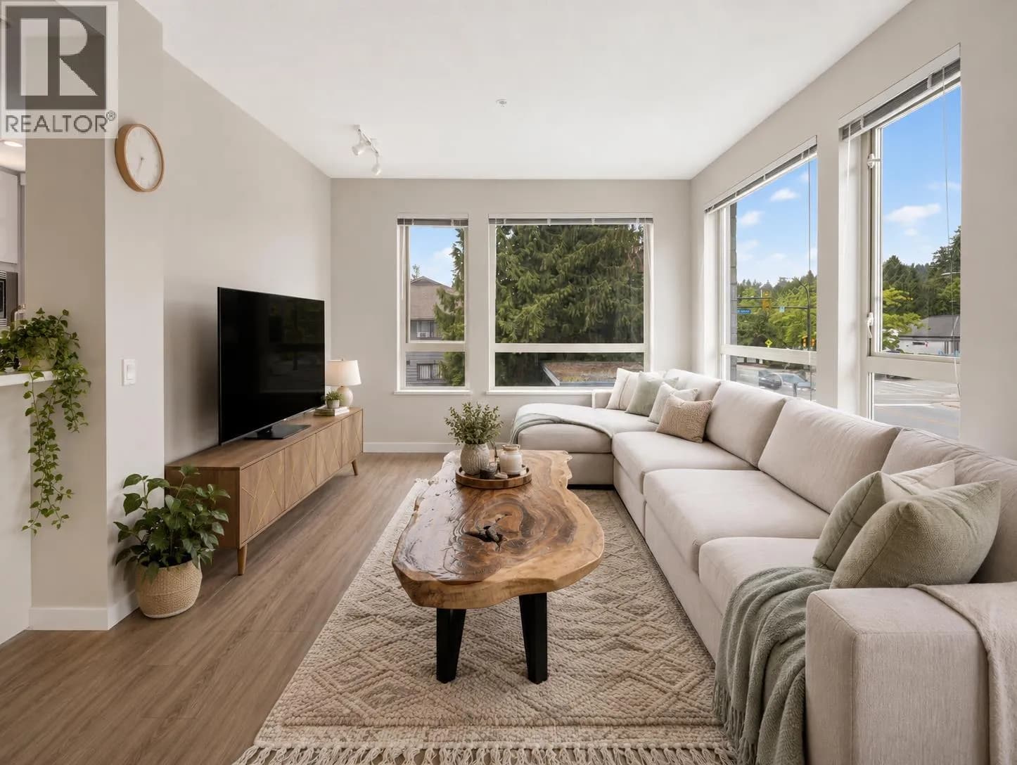 #205 2663 LIBRARY LANE, North Vancouver, BC photo 3