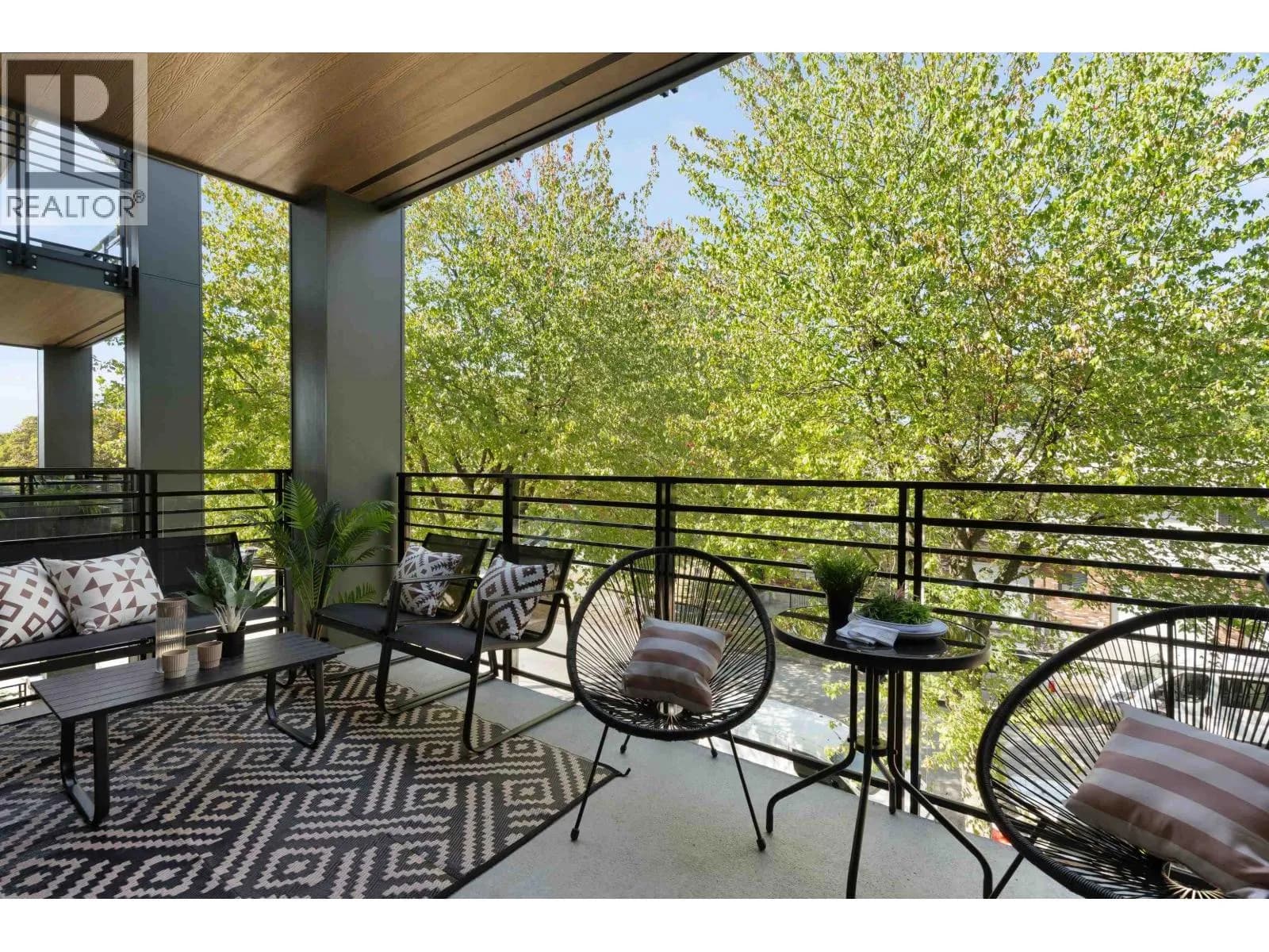 2450 GARDEN DRIVE, Vancouver