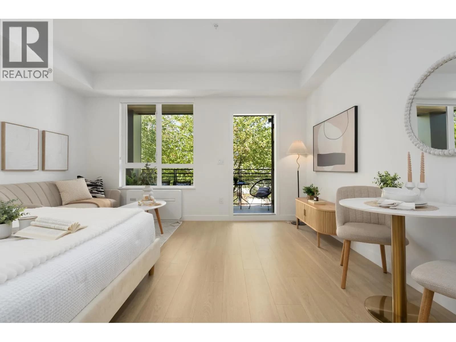 #306 2450 GARDEN DRIVE, Vancouver, BC photo 2