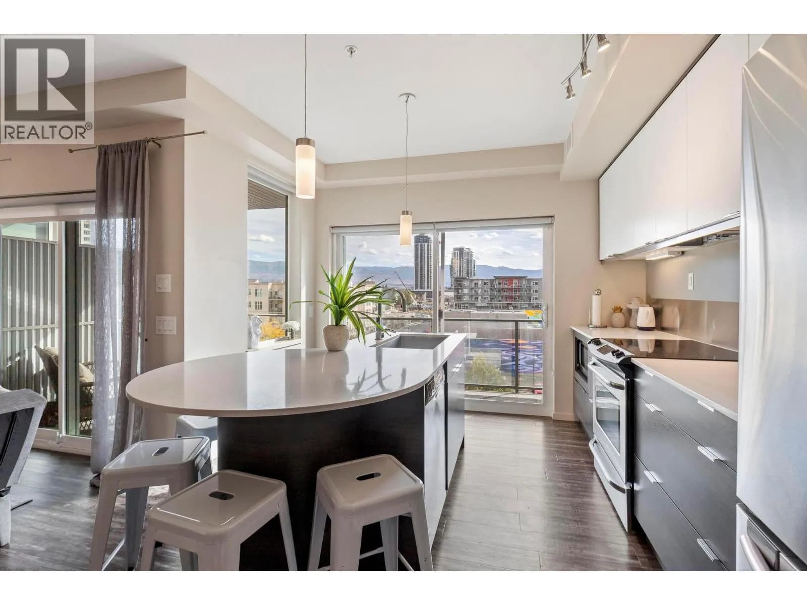 #511 1290 St. Paul Street, Kelowna, BC photo 5