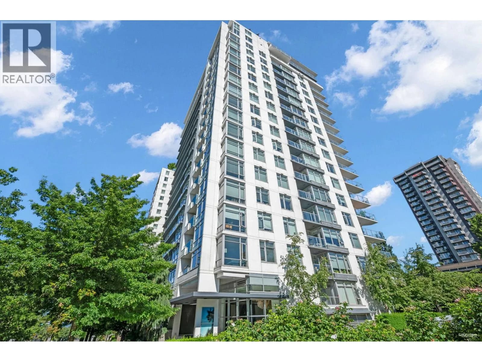 #1301 158 W 13TH STREET, North Vancouver, BC photo 2