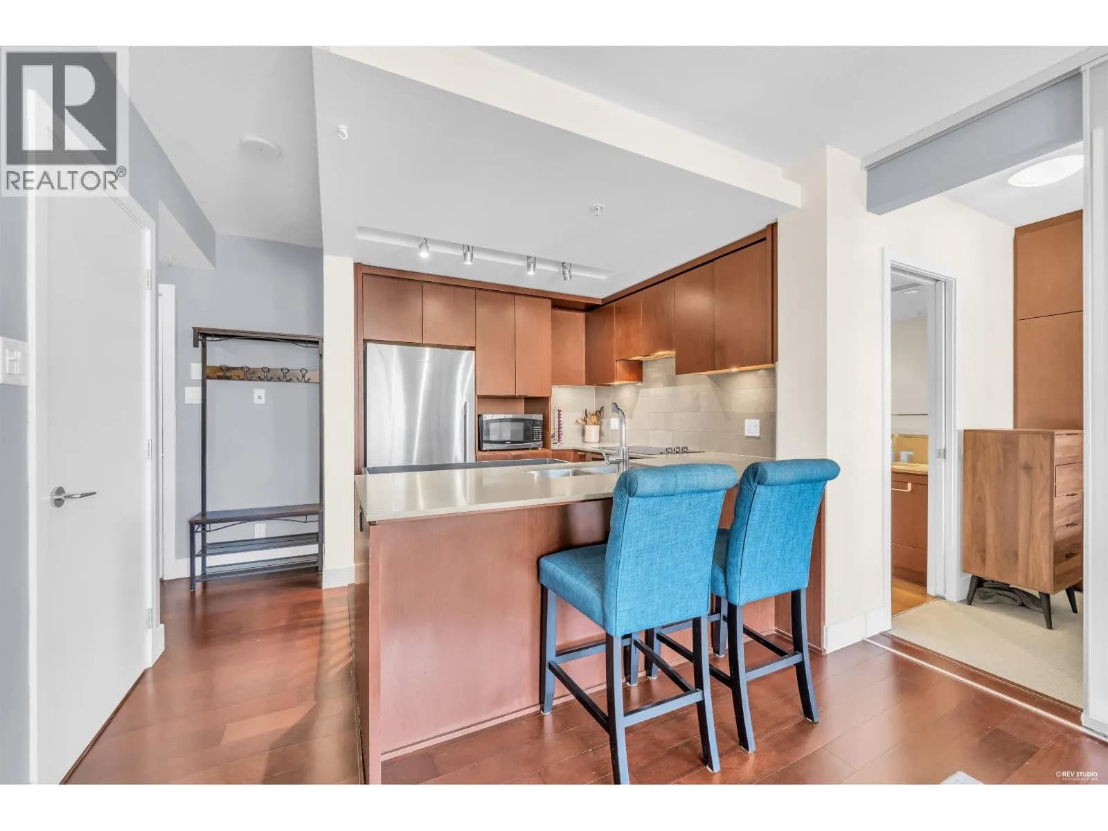 #1301 158 W 13TH STREET, North Vancouver, BC photo 5
