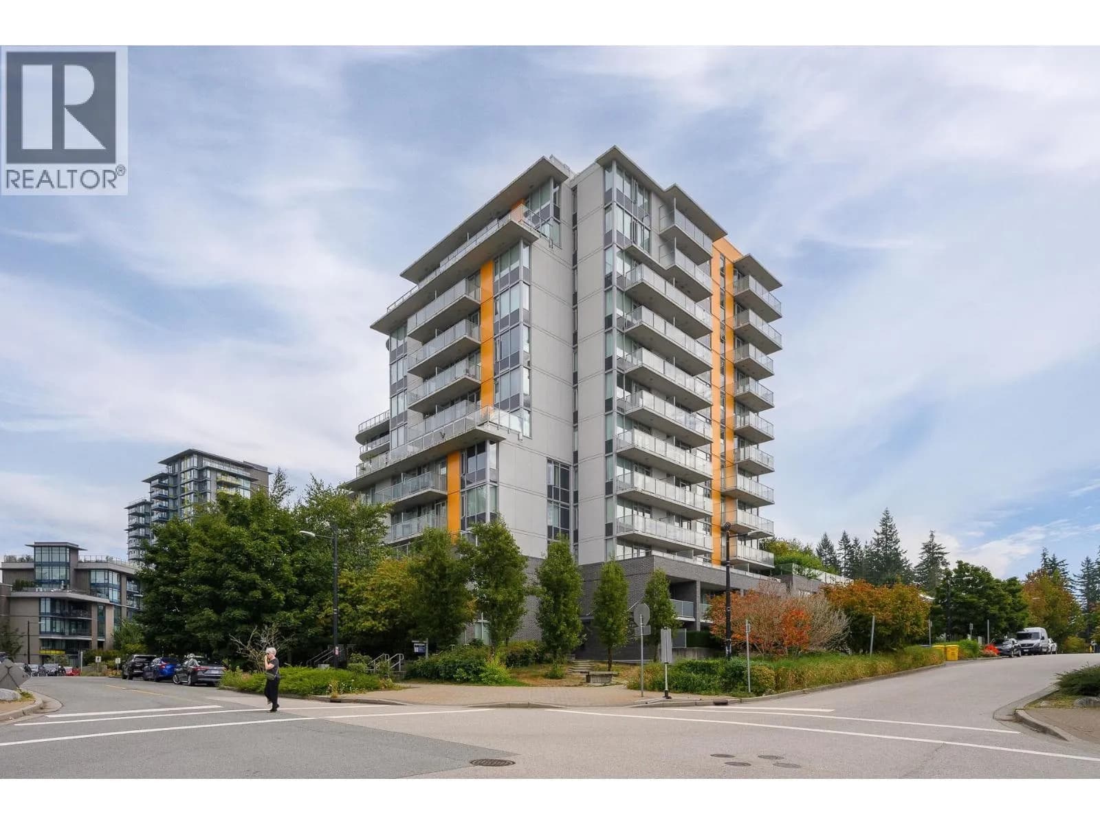 9025 HIGHLAND COURT, Burnaby