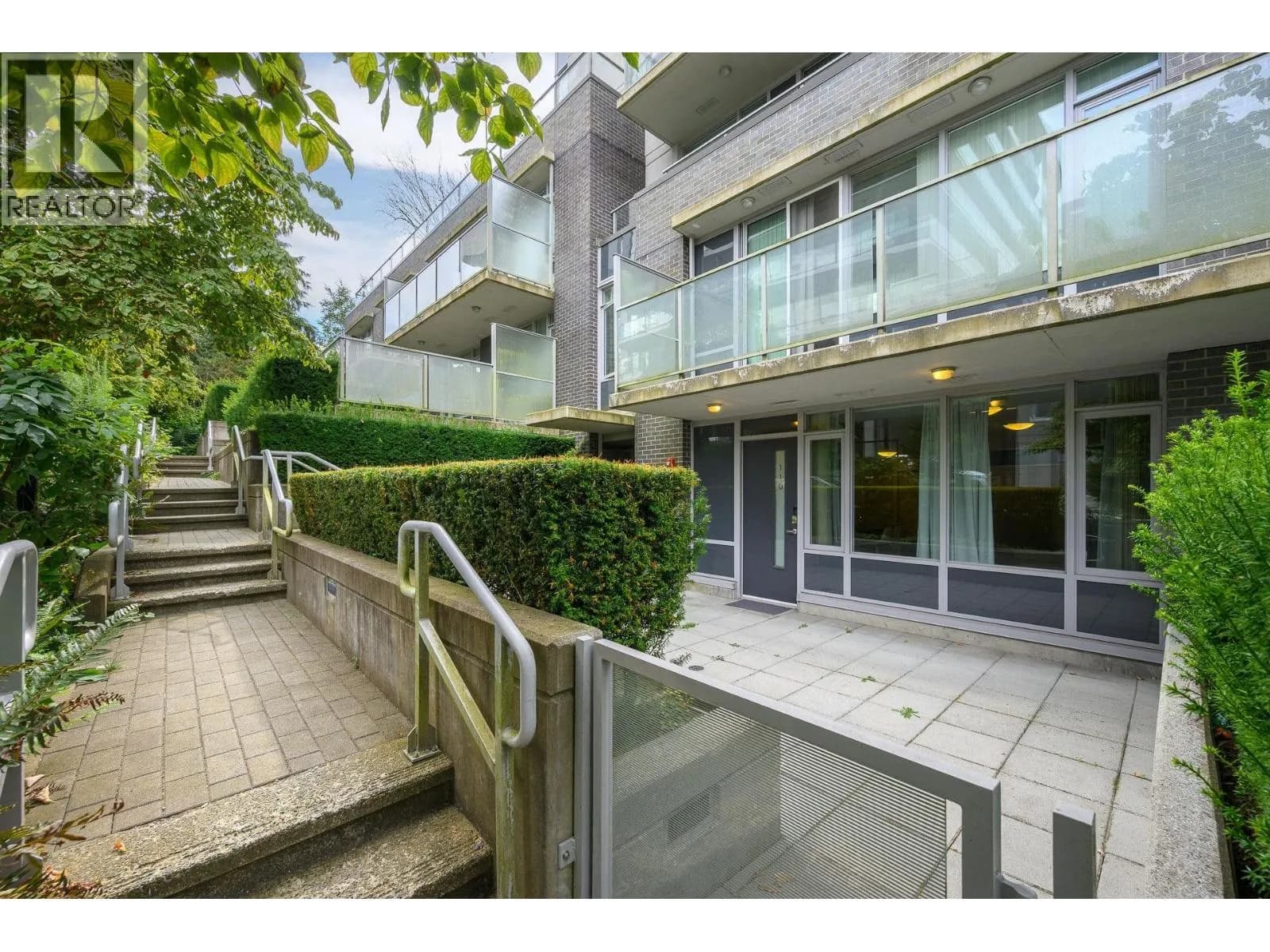 #110 9025 HIGHLAND COURT, Burnaby, BC photo 2