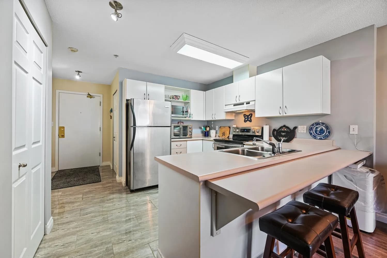La Costa Green, 12160 80 Avenue, Surrey