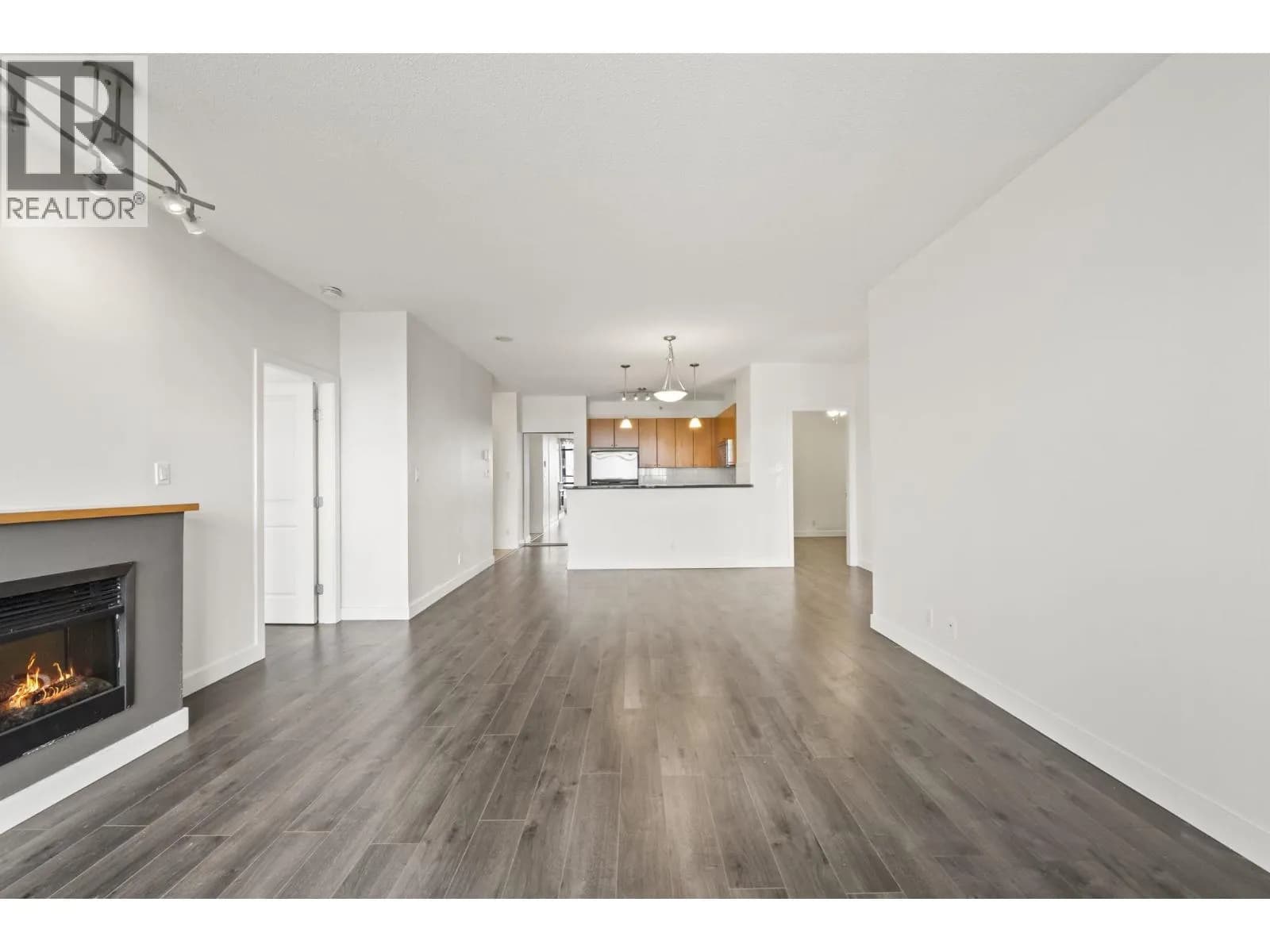 #2101 4132 HALIFAX STREET, Burnaby, BC photo 5