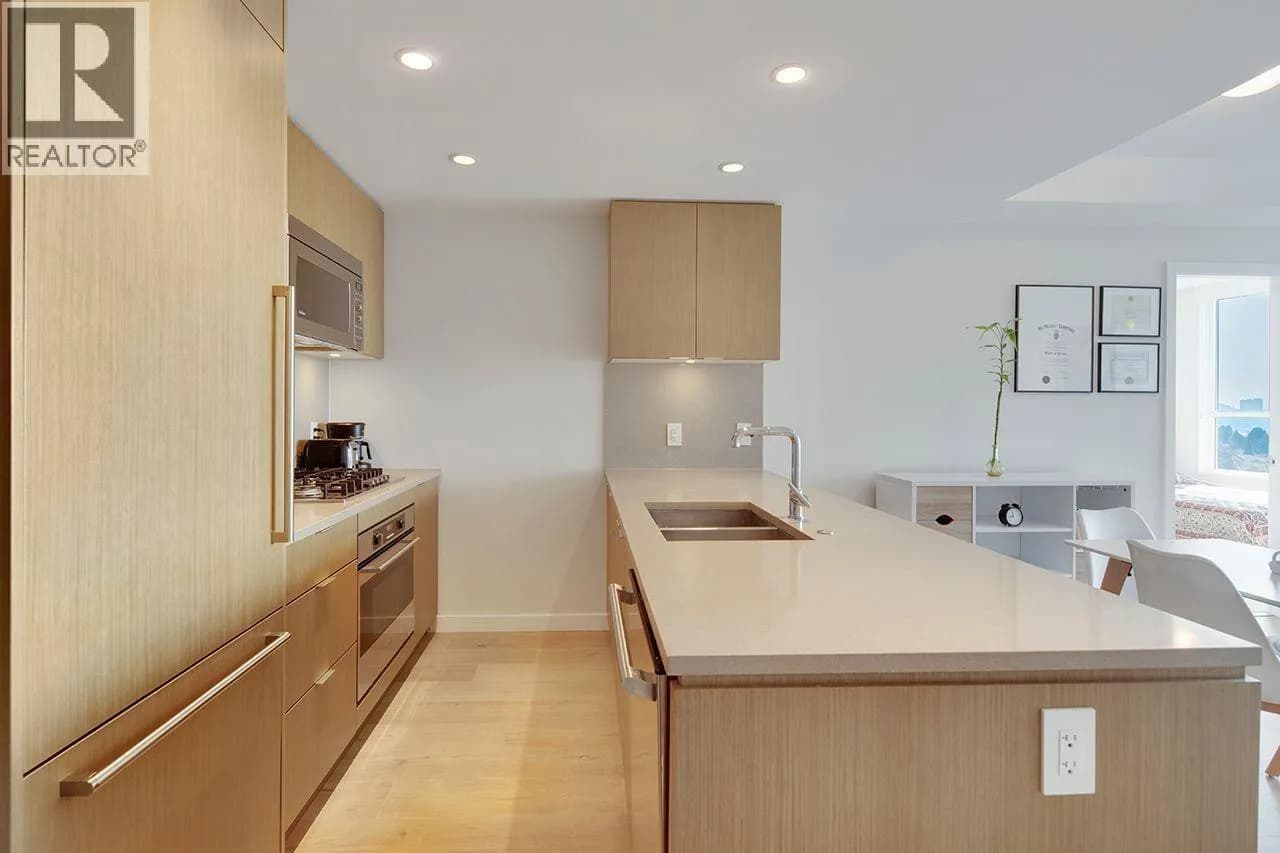 #1403 125 E 14TH STREET, North Vancouver, BC photo 5