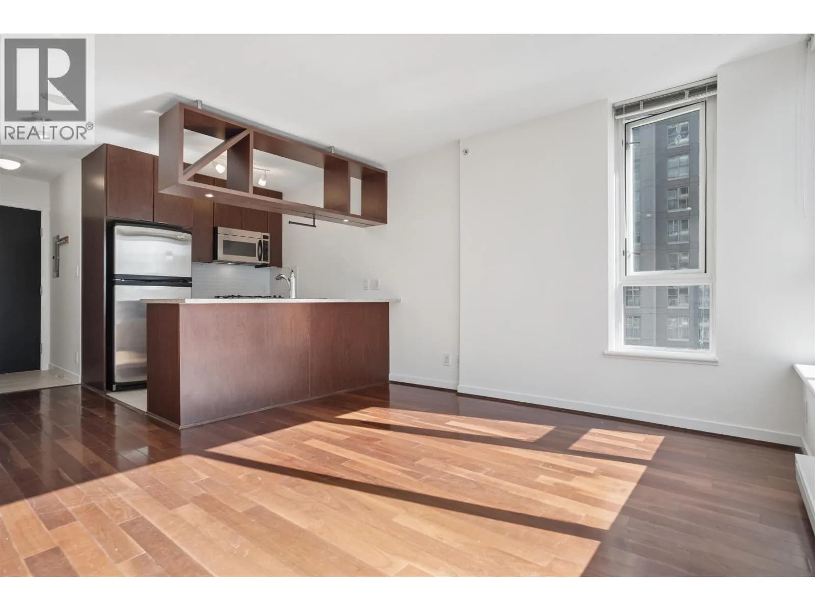 #1104 1001 RICHARDS STREET, Vancouver, BC photo 2