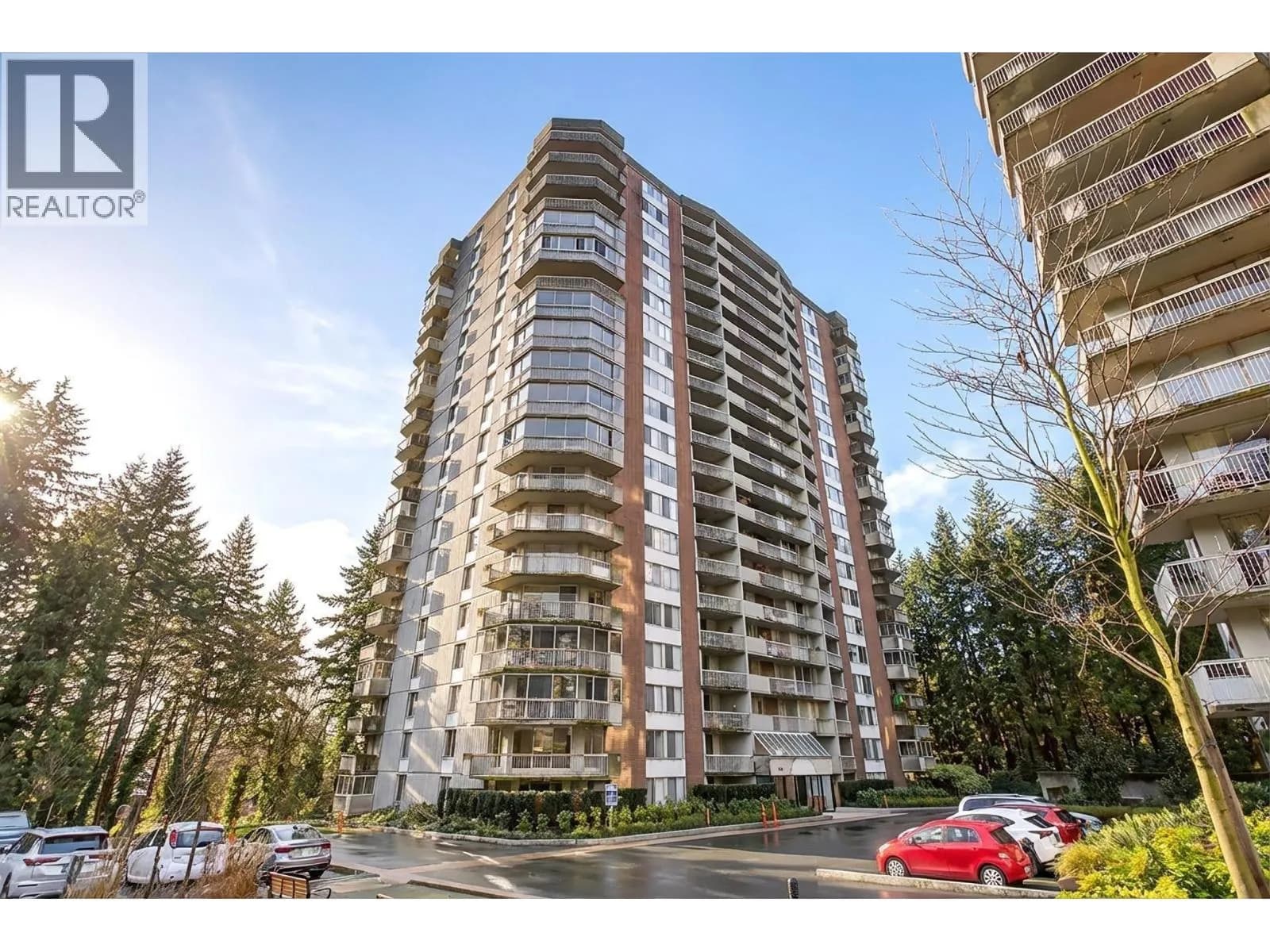 2024 FULLERTON AVENUE, North Vancouver