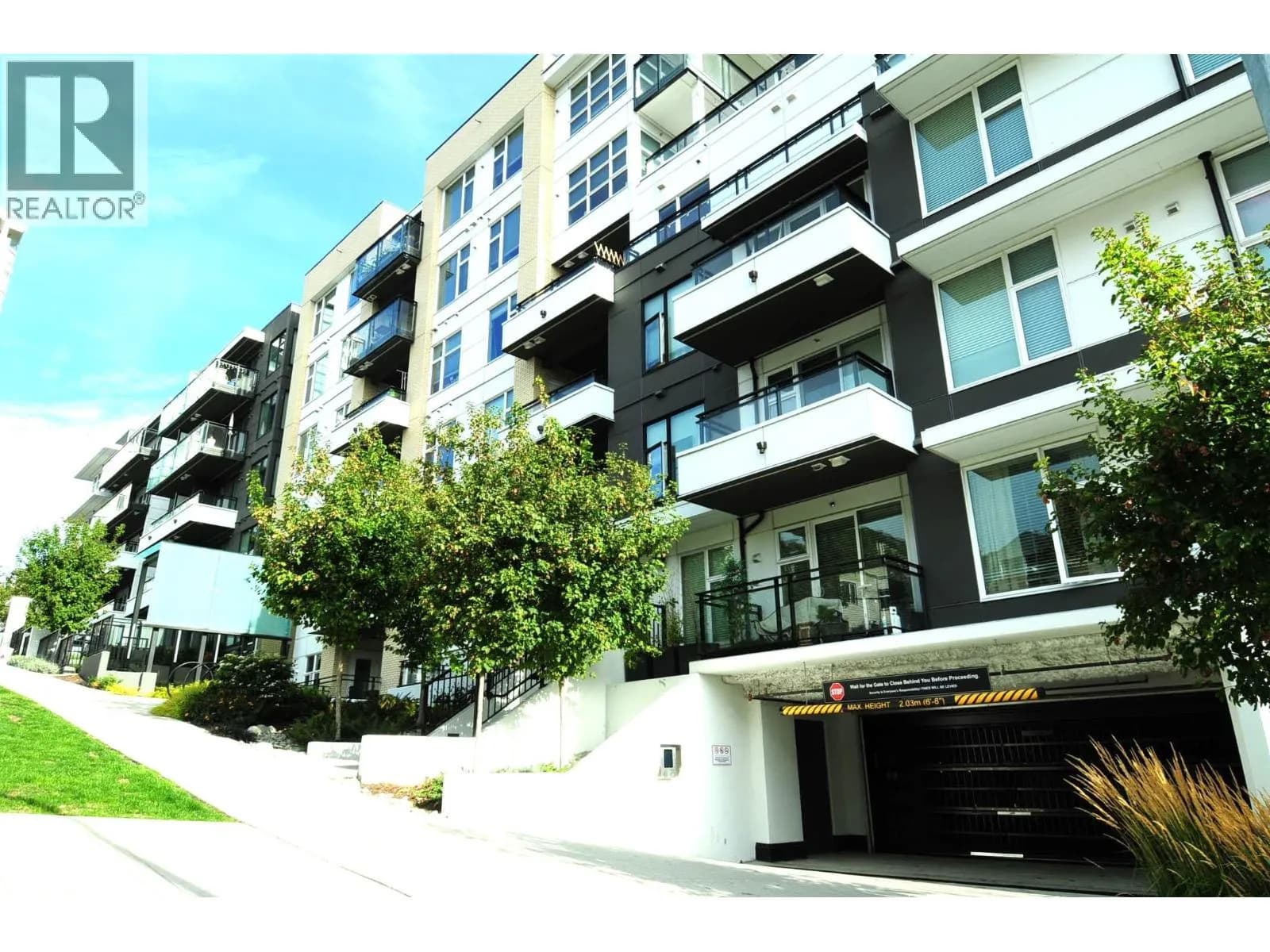 1012 AUCKLAND STREET, New Westminster