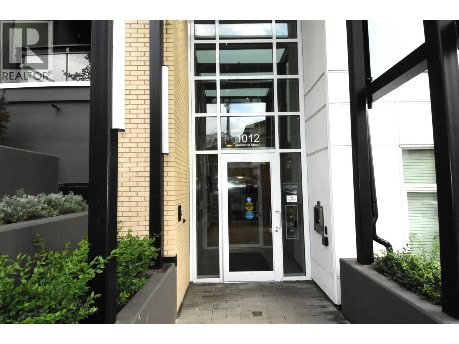 #307 1012 AUCKLAND STREET, New Westminster, BC photo 3