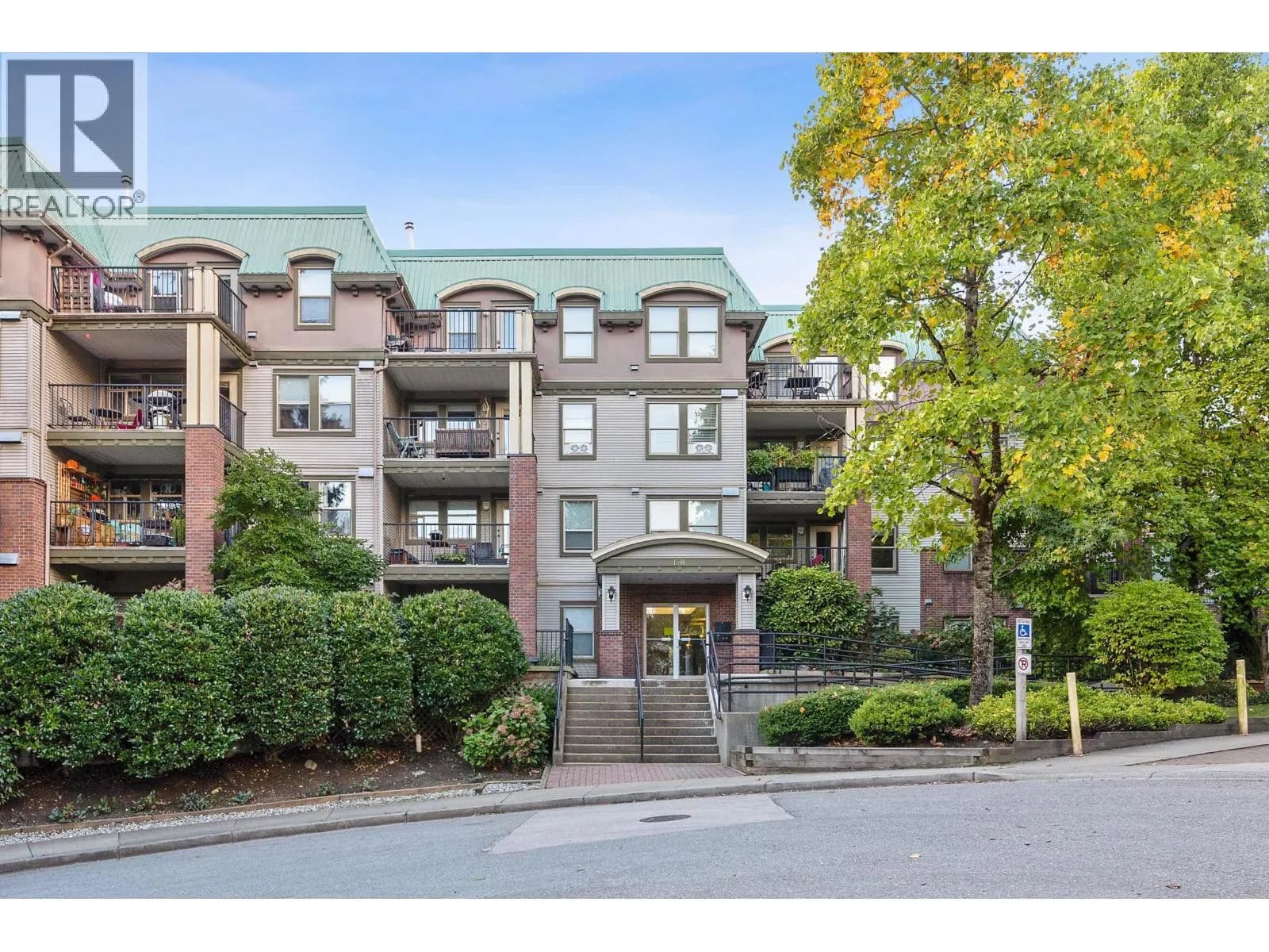1591 BOOTH AVENUE, Coquitlam