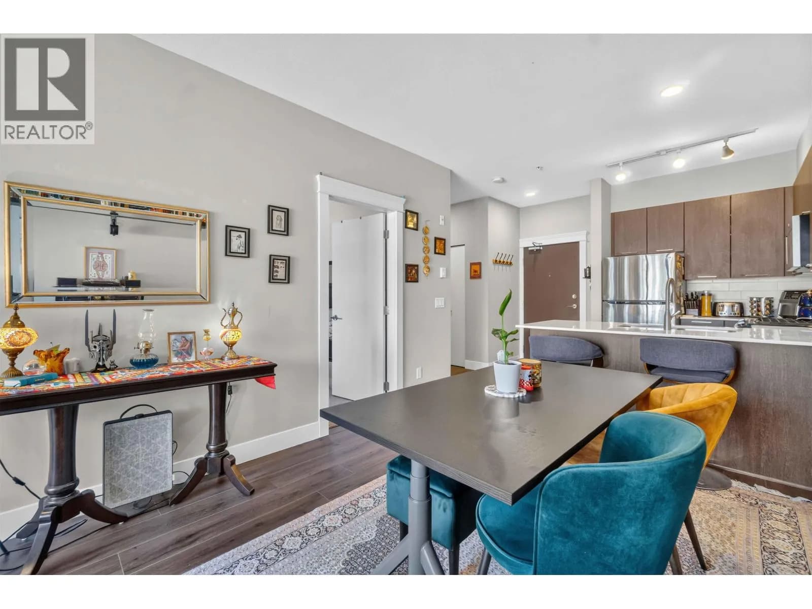 #203 1188 JOHNSON STREET, Coquitlam, BC photo 3