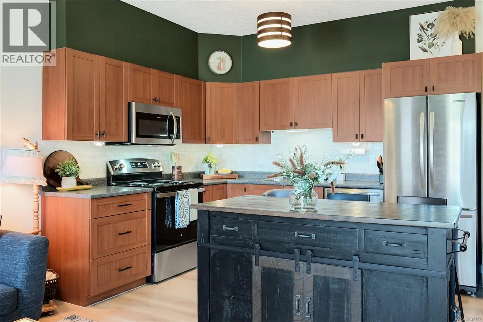 #303 383 Wale Rd, Colwood, BC photo 5
