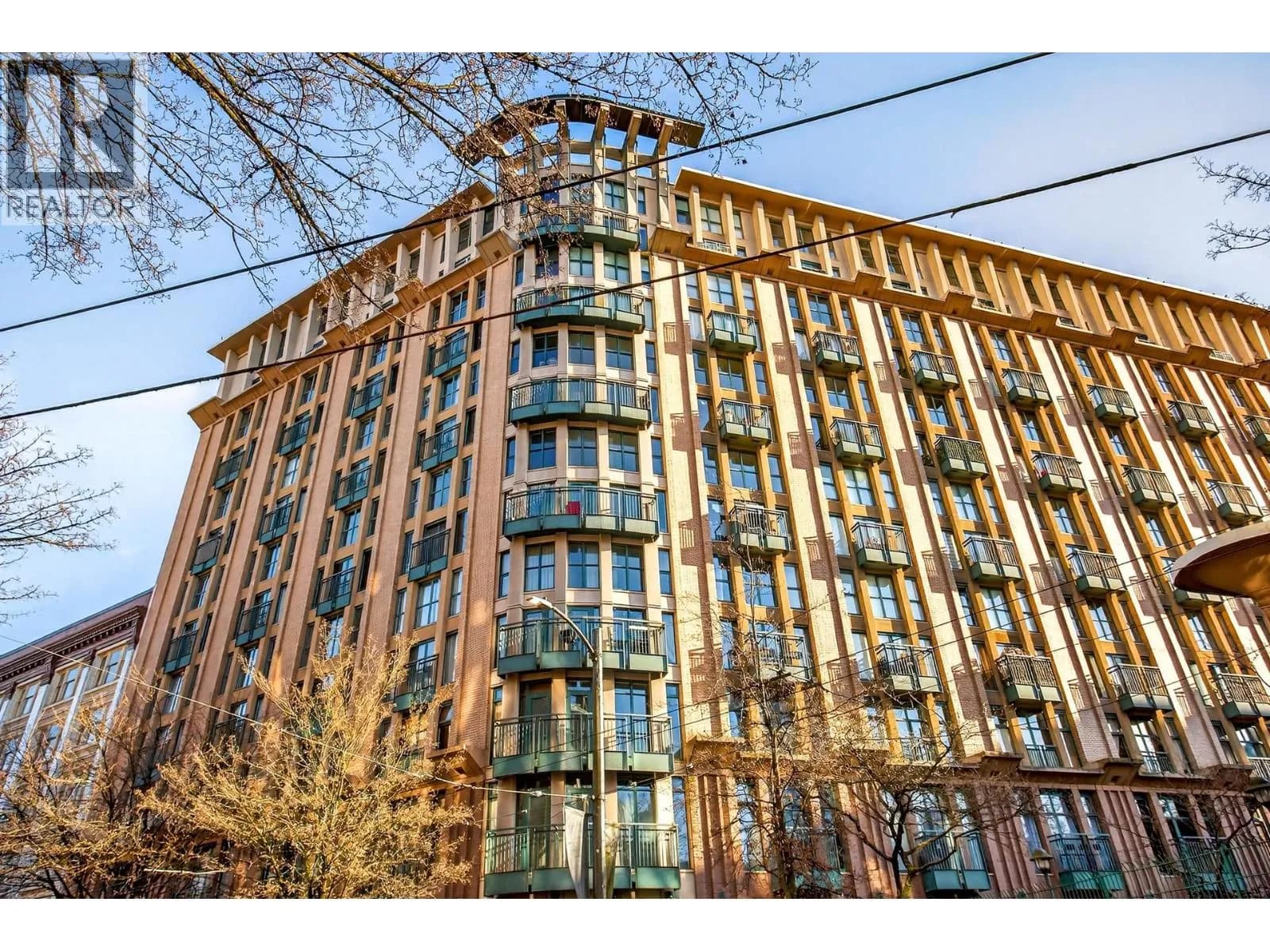 #805 22 E CORDOVA STREET, Vancouver, BC photo 2