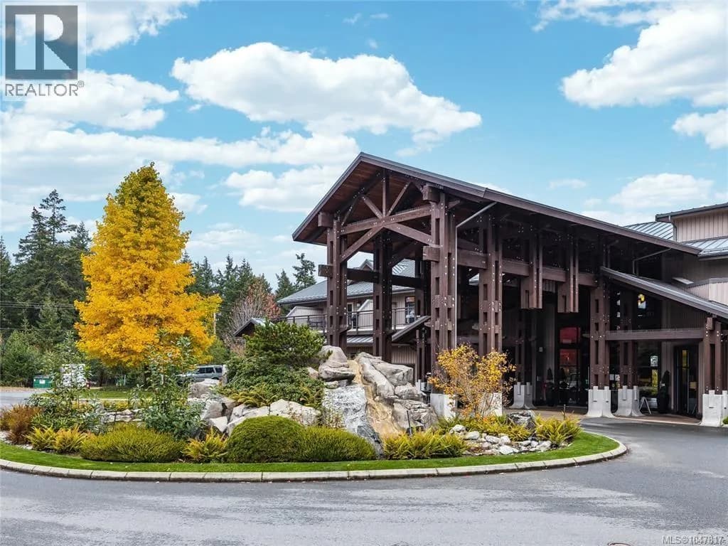 1175 Resort Dr, Parksville