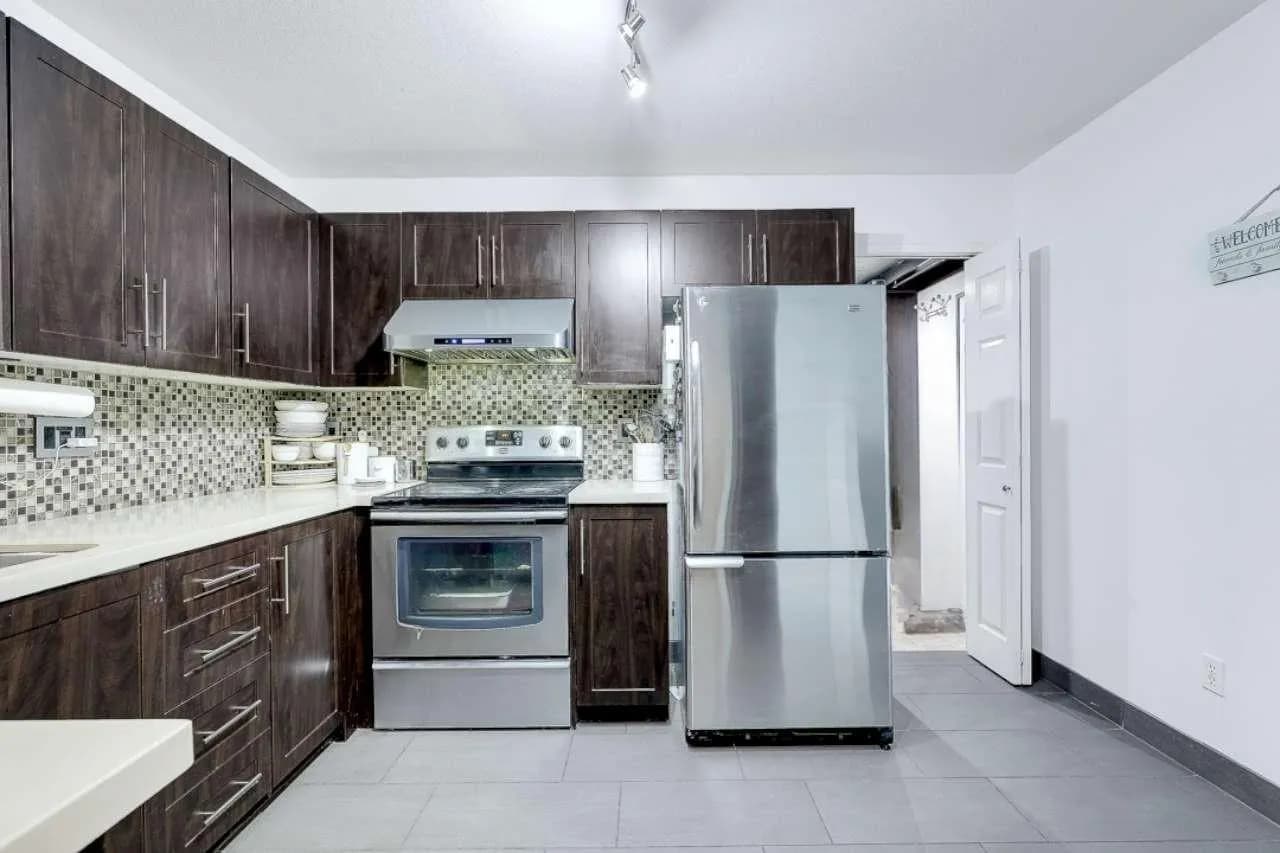 12125 75A AVENUE, Surrey