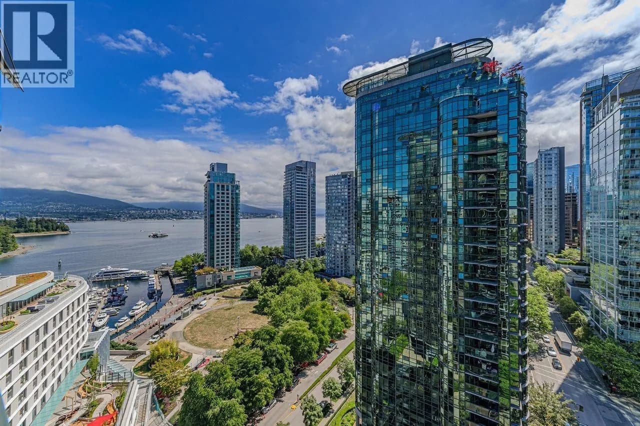 588 BROUGHTON STREET, Vancouver