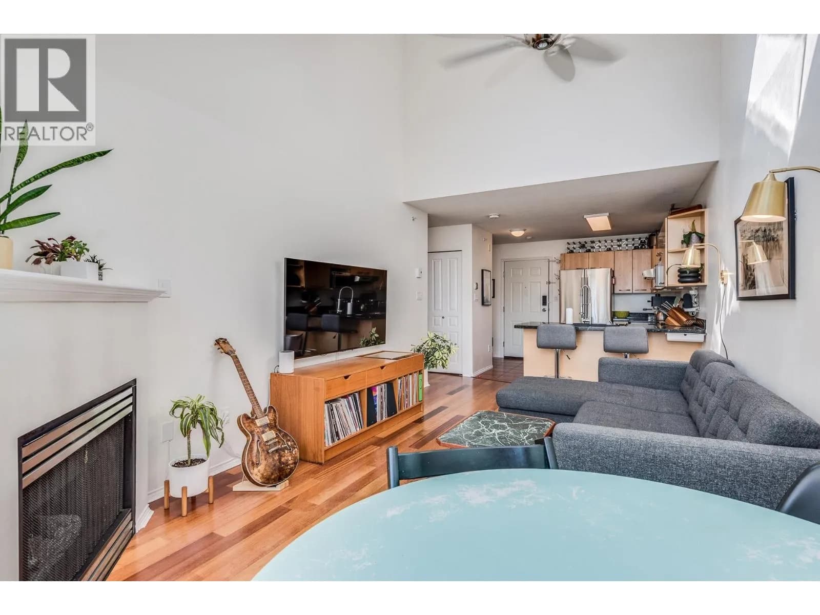 #404 3939 HASTINGS STREET, Burnaby, BC photo 5