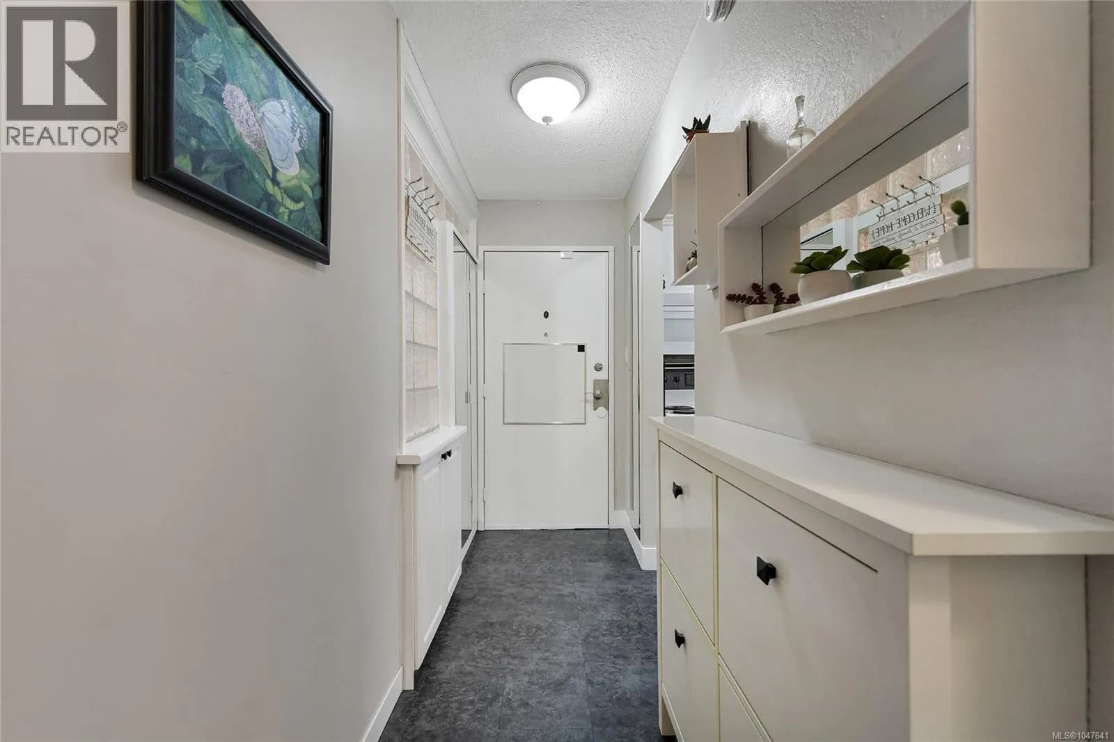 #214 848 Esquimalt Rd, Esquimalt, BC photo 5