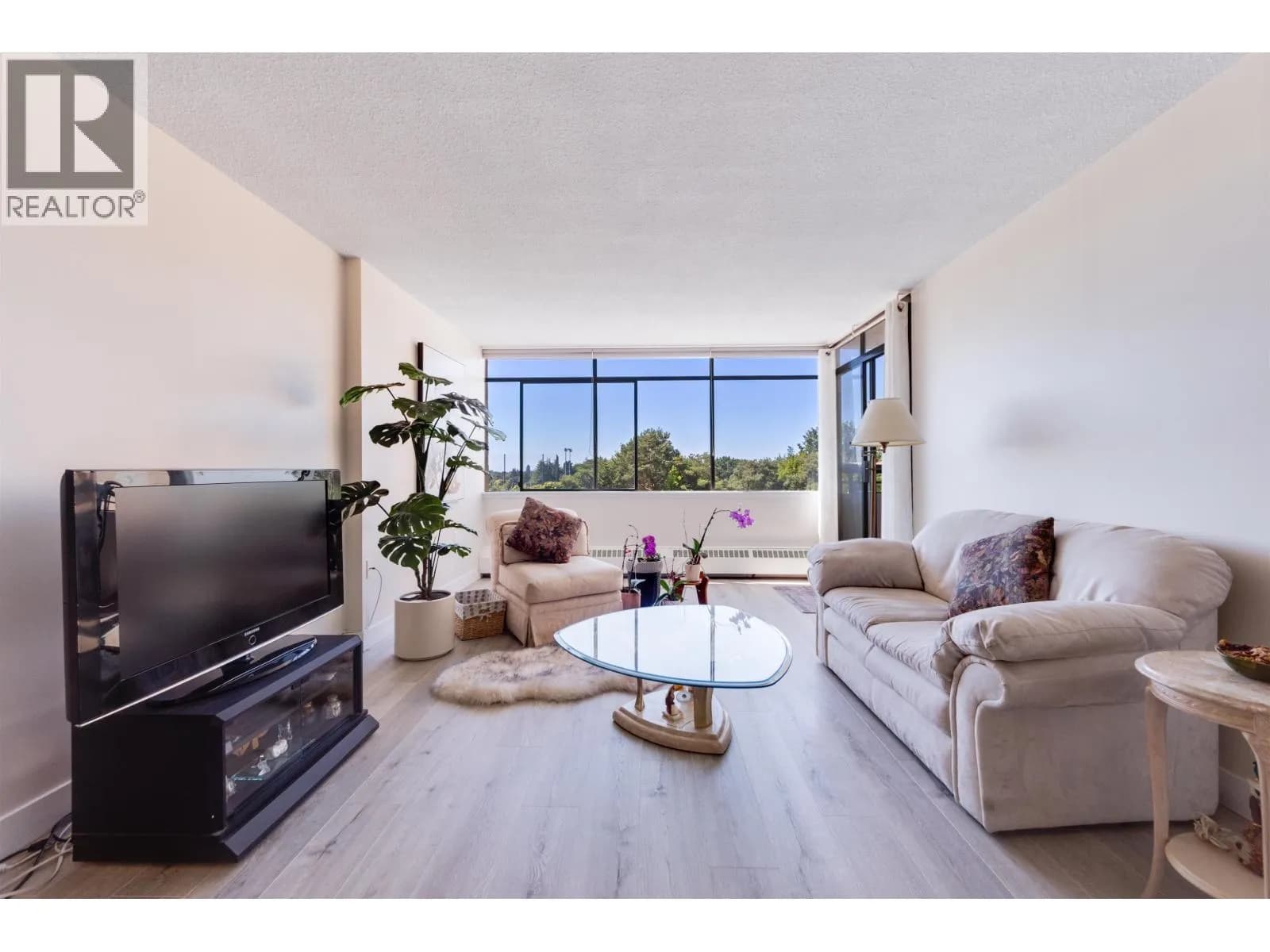 6631 MINORU BOULEVARD, Richmond