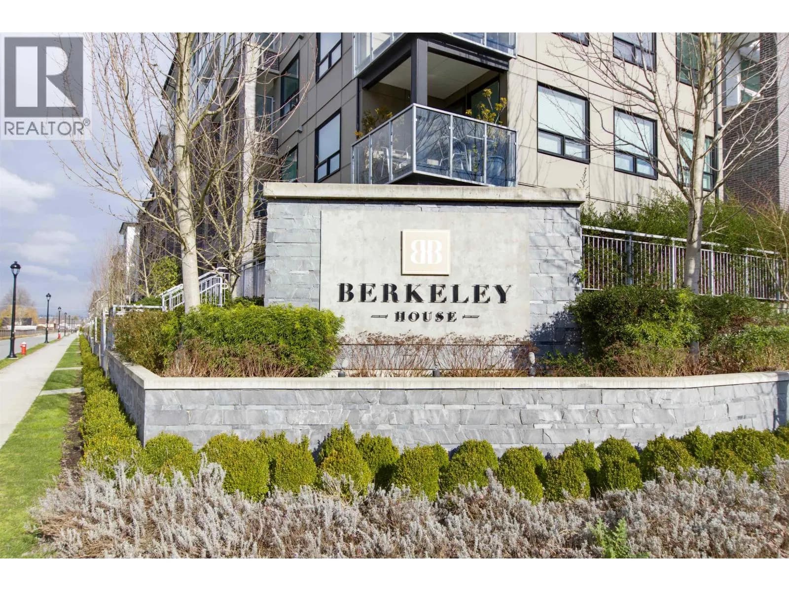 #422 9213 ODLIN ROAD, Richmond, BC photo 2
