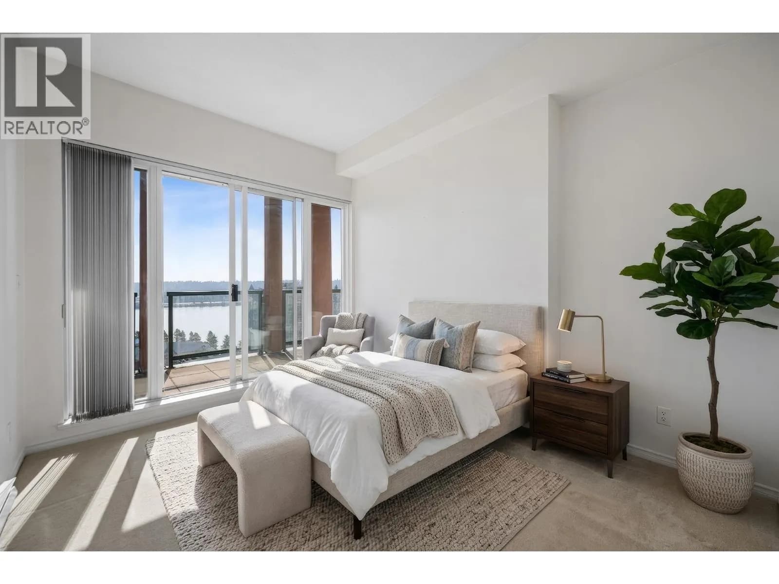 #2102 10 LAGUNA COURT, New Westminster, BC photo 2