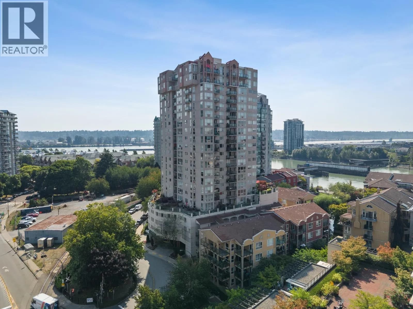 #2102 10 LAGUNA COURT, New Westminster, BC photo 4
