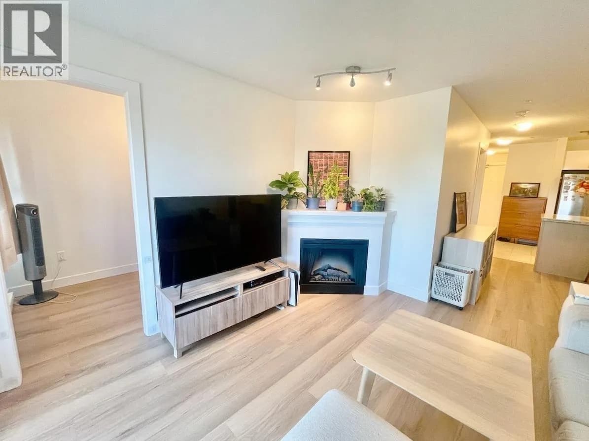 #301 8600 PARK ROAD, Richmond, BC photo 4