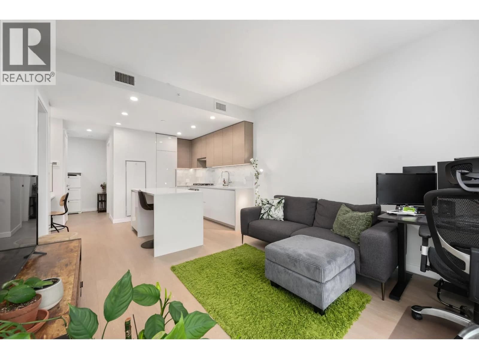 #1301 2186 GILMORE AVENUE, Burnaby, BC photo 5