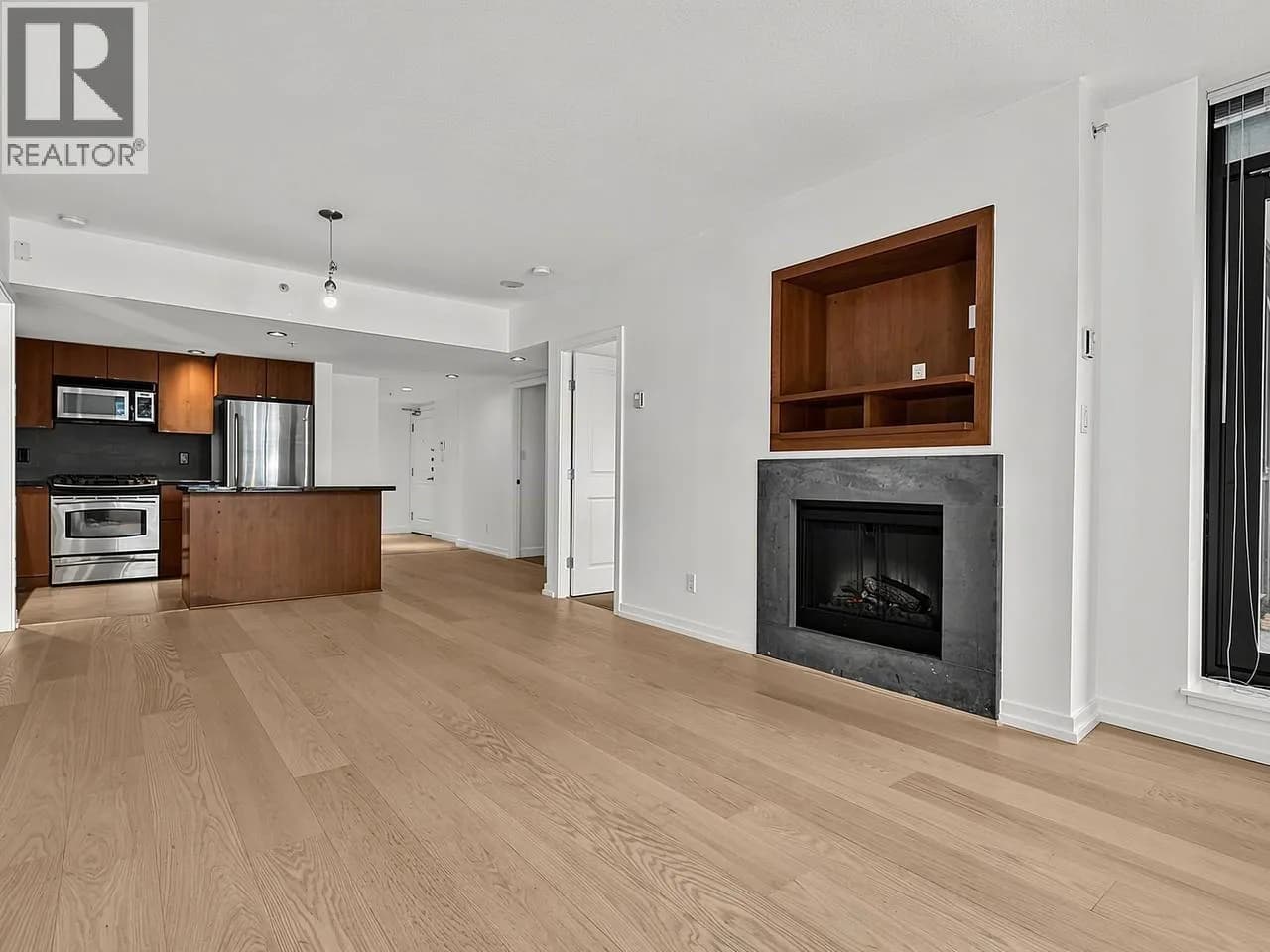 #203 9188 HEMLOCK DRIVE, Richmond, BC photo 5