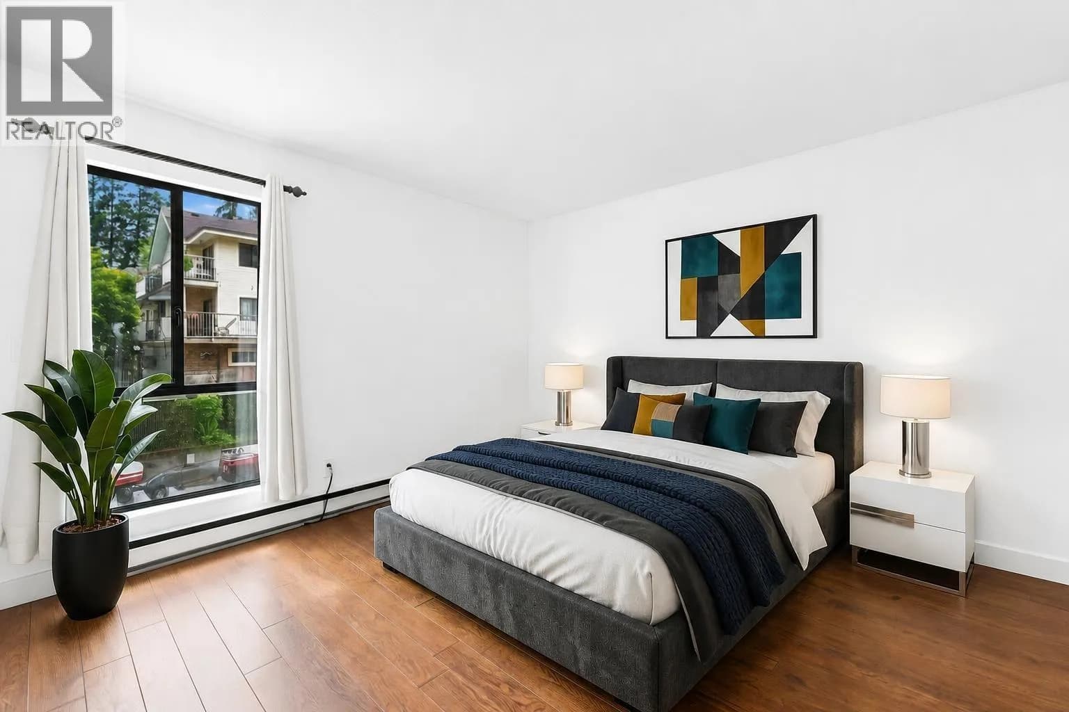 #104 2181 PANORAMA DRIVE, North Vancouver, BC photo 3