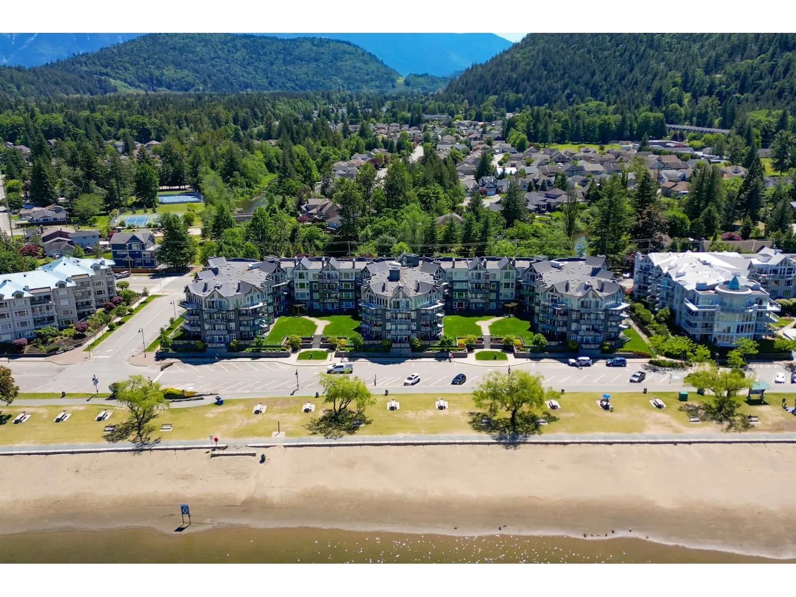 #315 378 ESPLANADE AVENUE, Harrison Hot Springs, BC photo 2